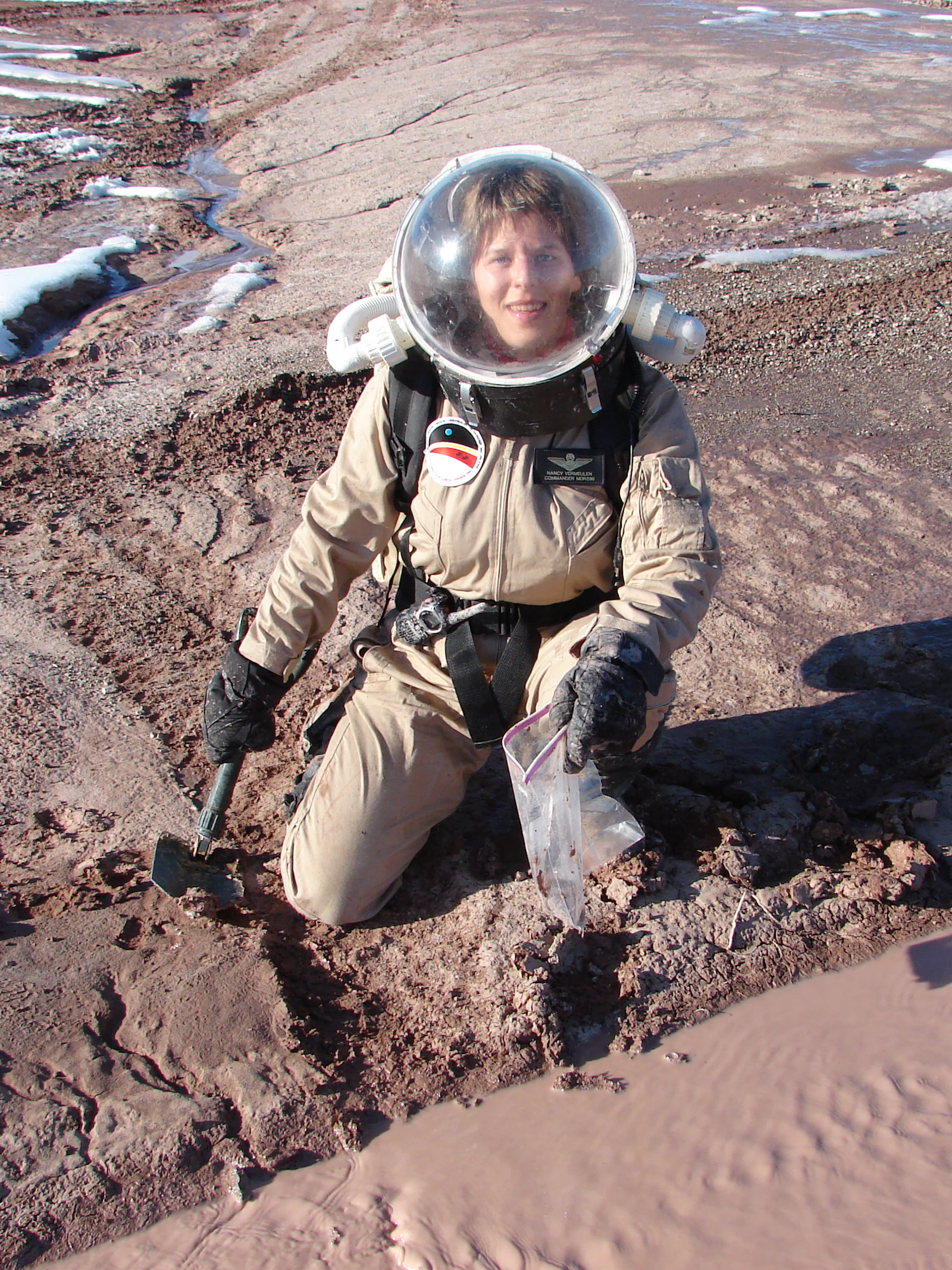 Analoge Marsmissie MDRS Utah Nancy Vermeulen tijdens een gesimuleerde Marsmissie