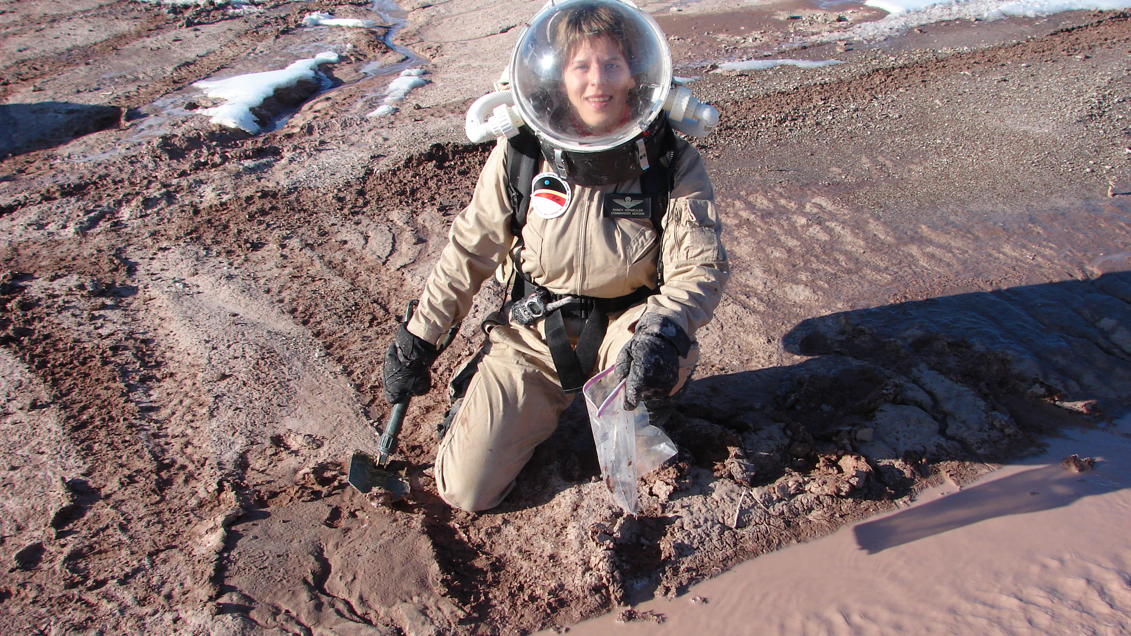 Analoge Marsmissie MDRS Utah Nancy Vermeulen tijdens een gesimuleerde Marsmissie