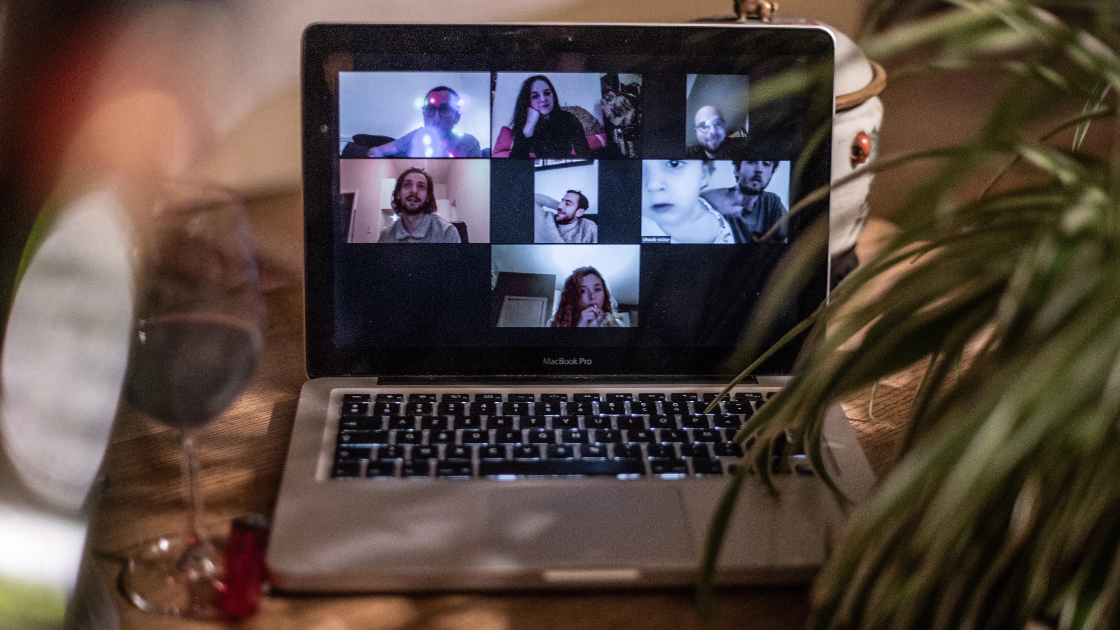 ‘Fysiek contact verliezen is het schadelijkst voor jongeren’