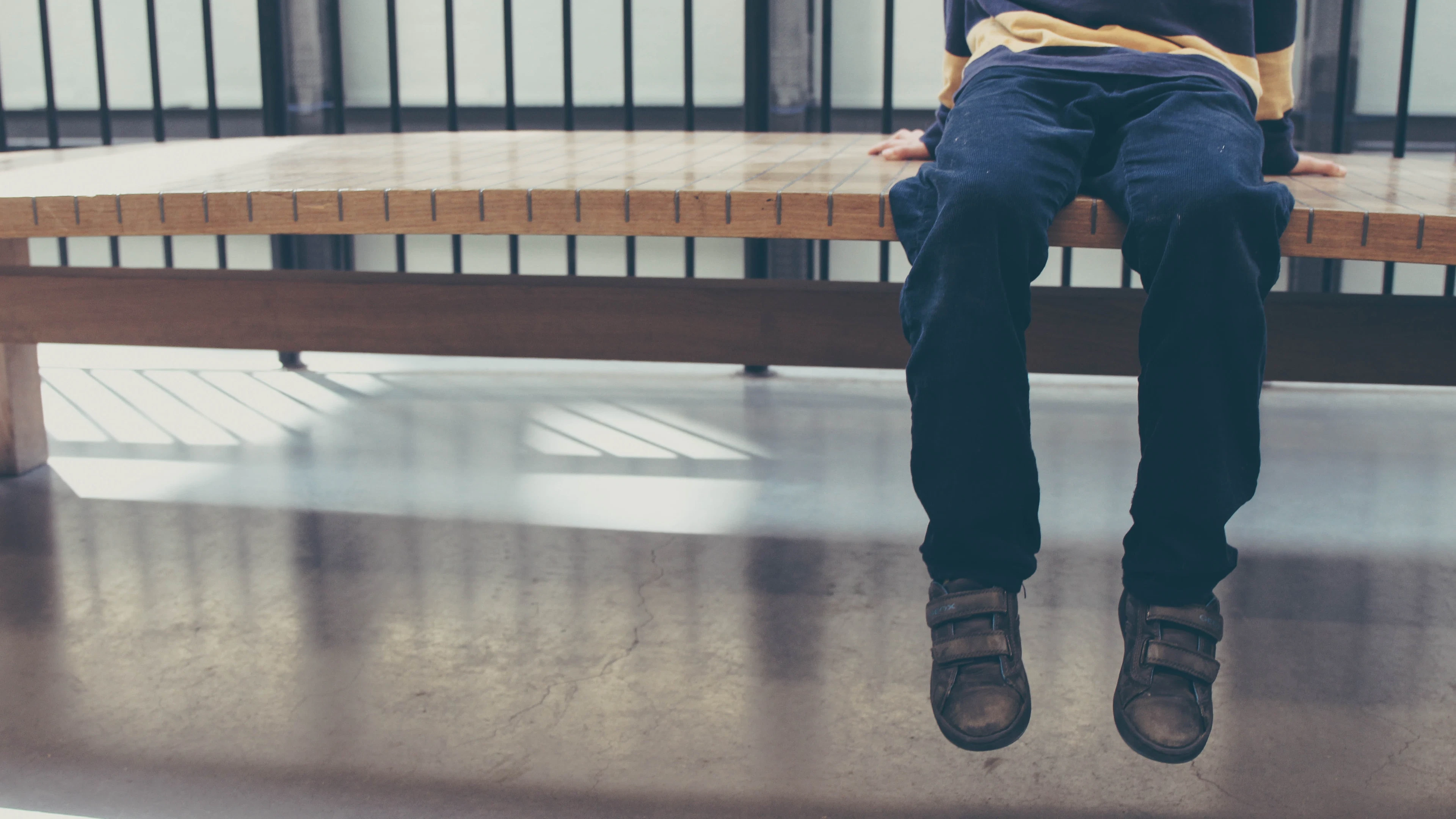 Wordt autisme veroorzaakt door een defect in het spiegelneuronensysteem?