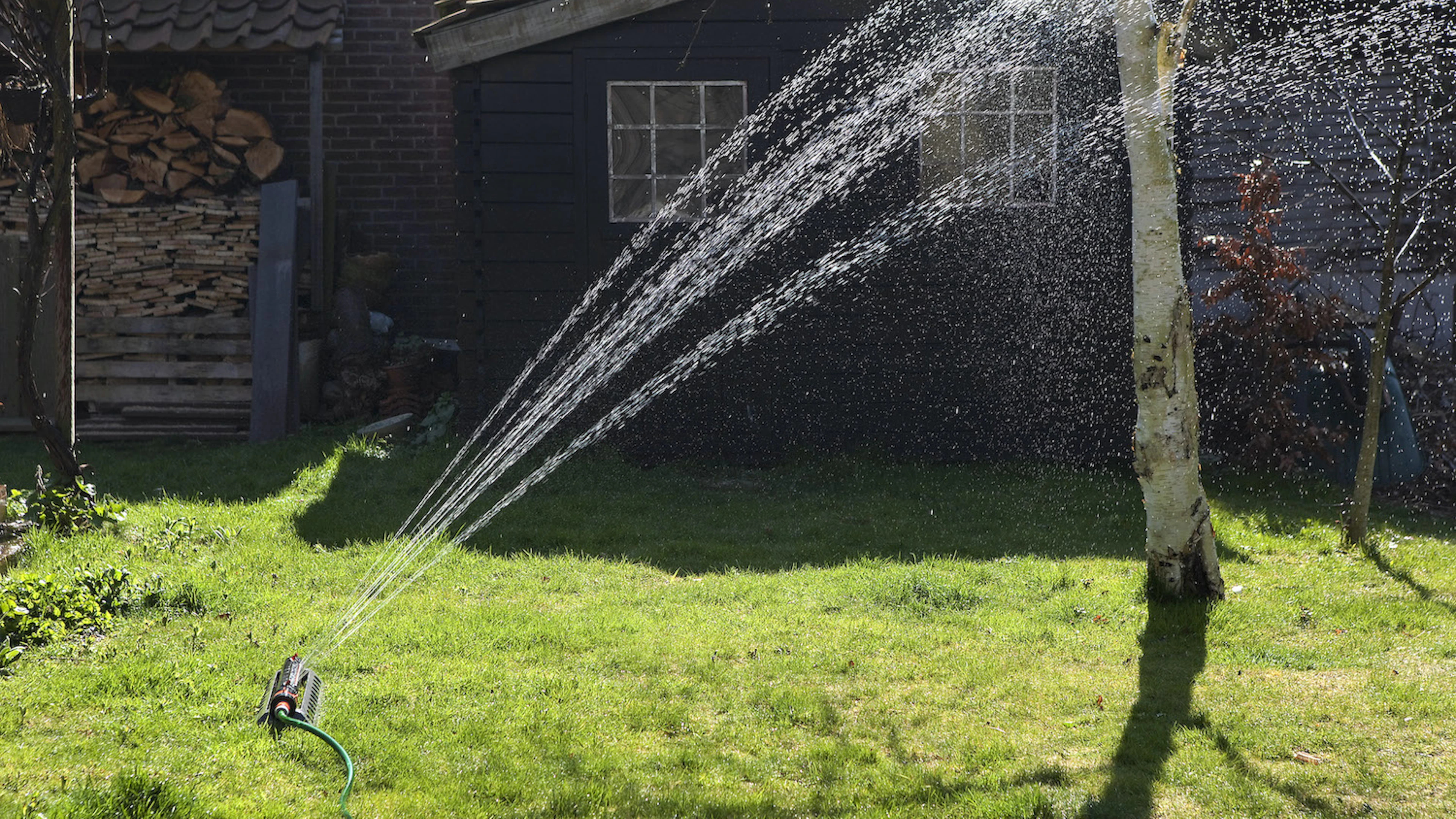 Illegale grondwaterwinning bemoeilijkt strijd tegen droogte