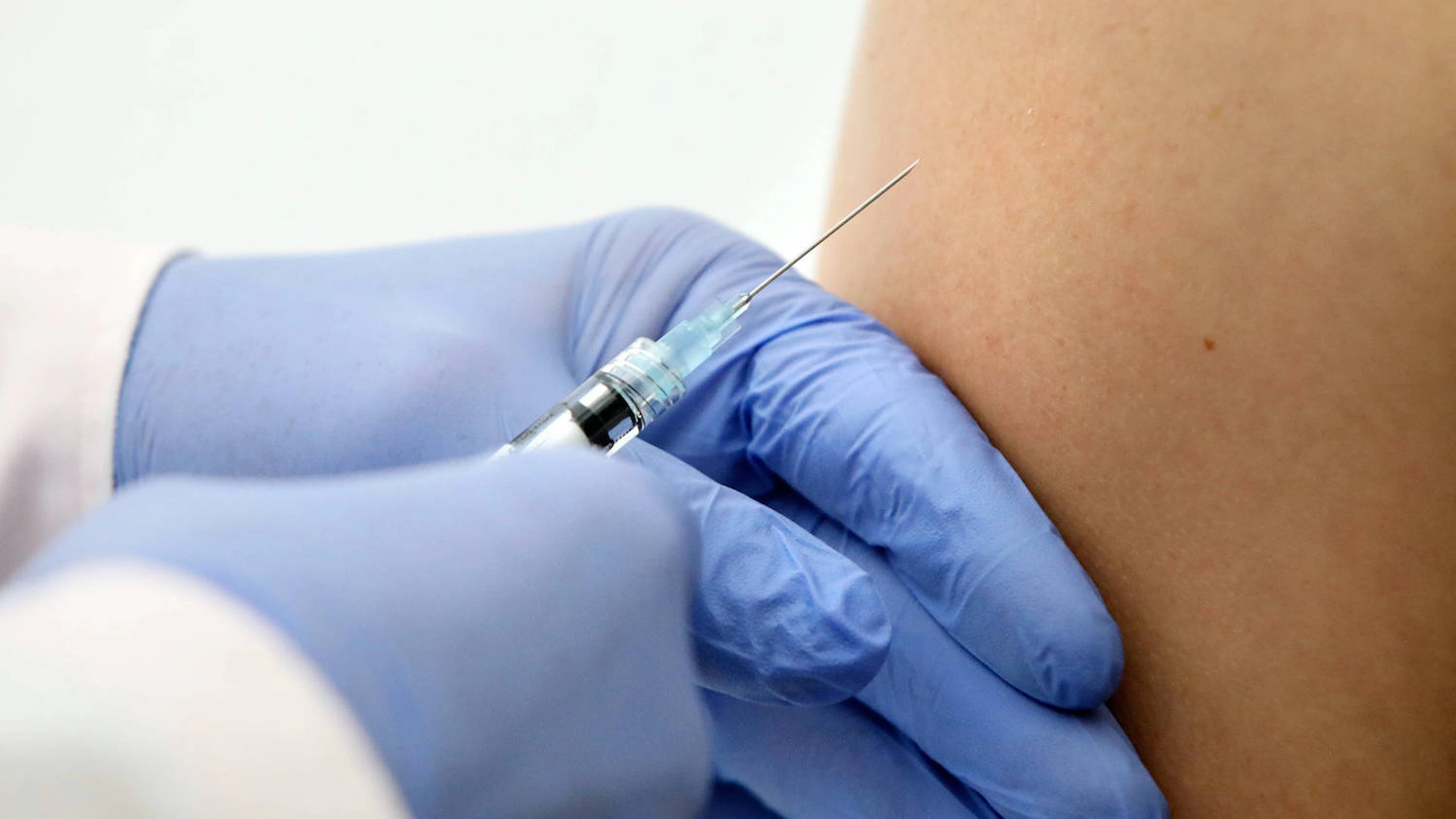 ‘Nog nooit werd zo snel een vaccin ontwikkeld’