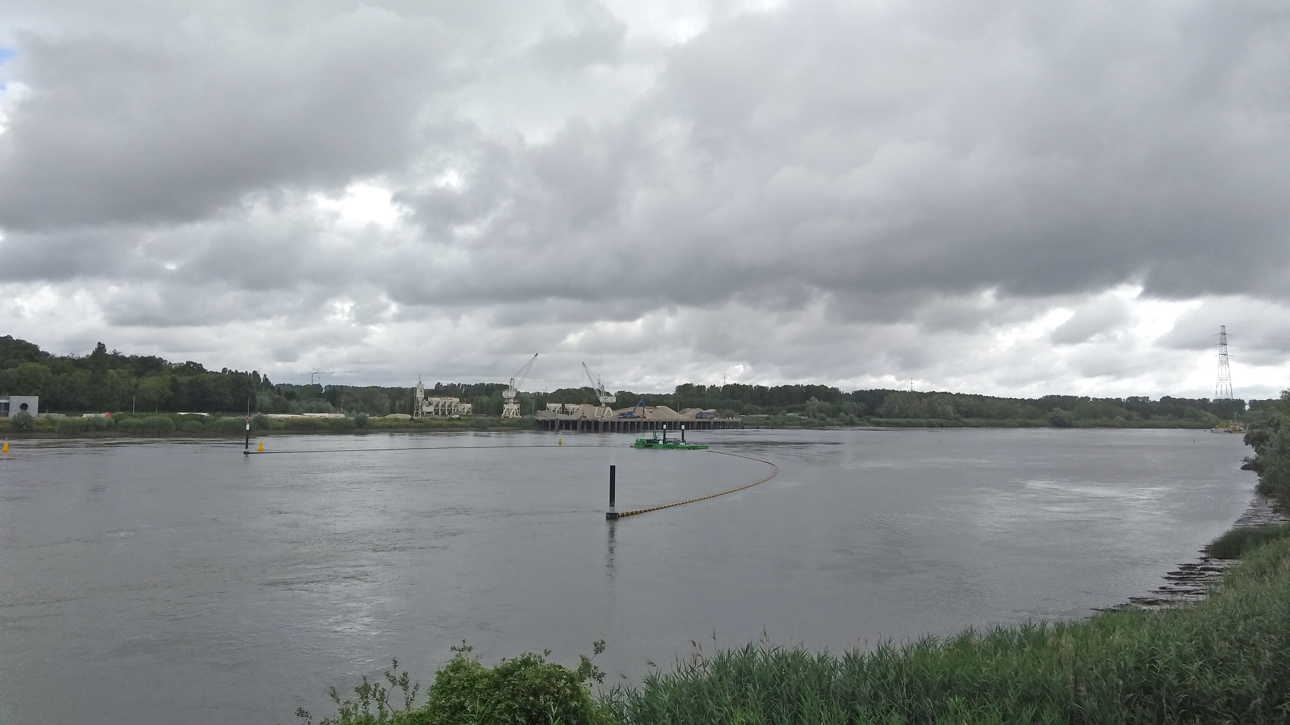 Intelligente plasticvanger op de Schelde