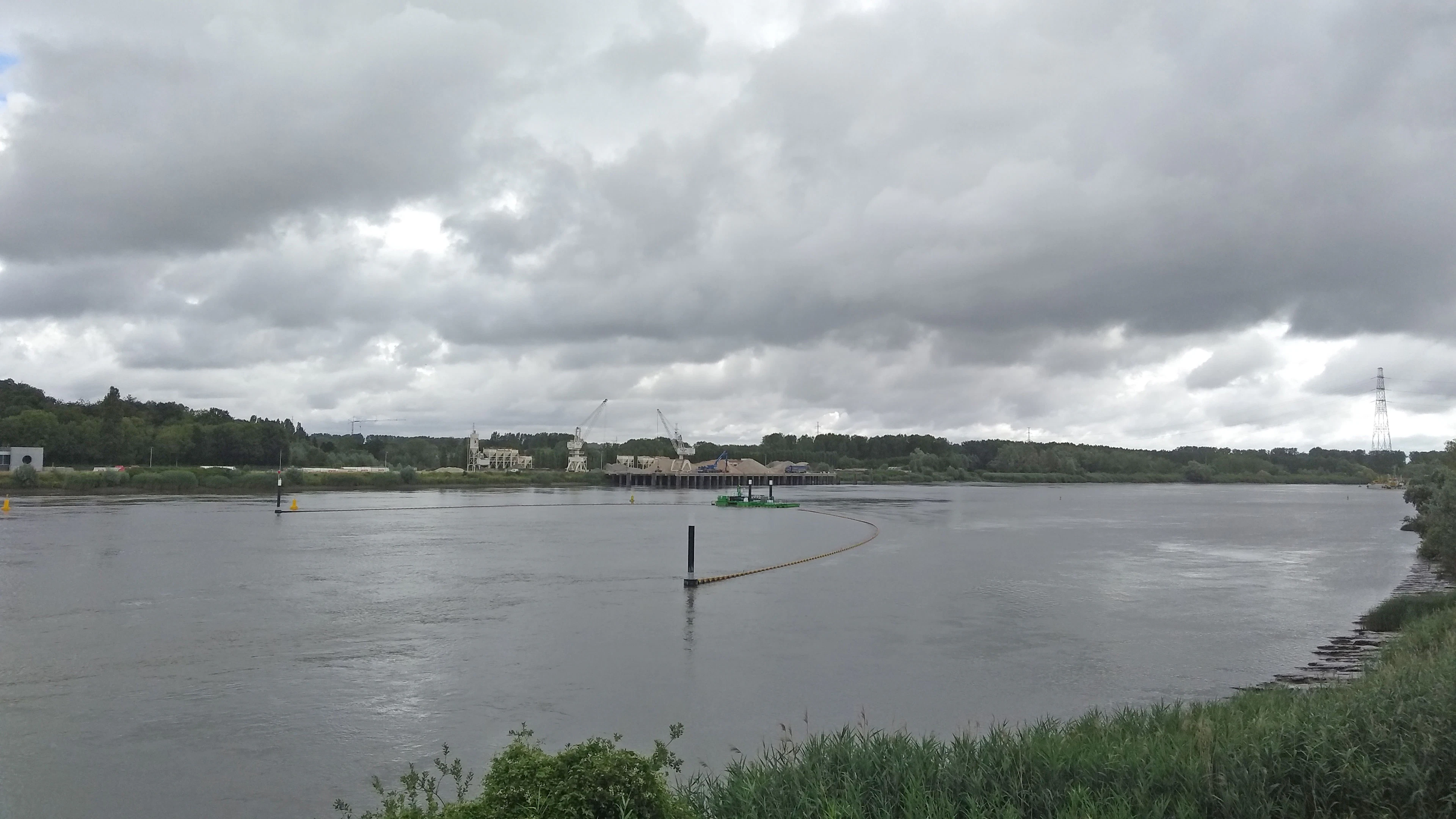 Intelligente plasticvanger op de Schelde