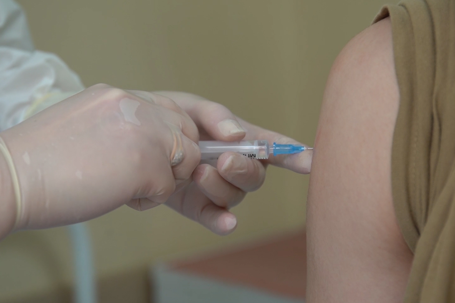 Stel dat het vaccin tegen het coronavirus er is, wie krijgt het dan het eerst?