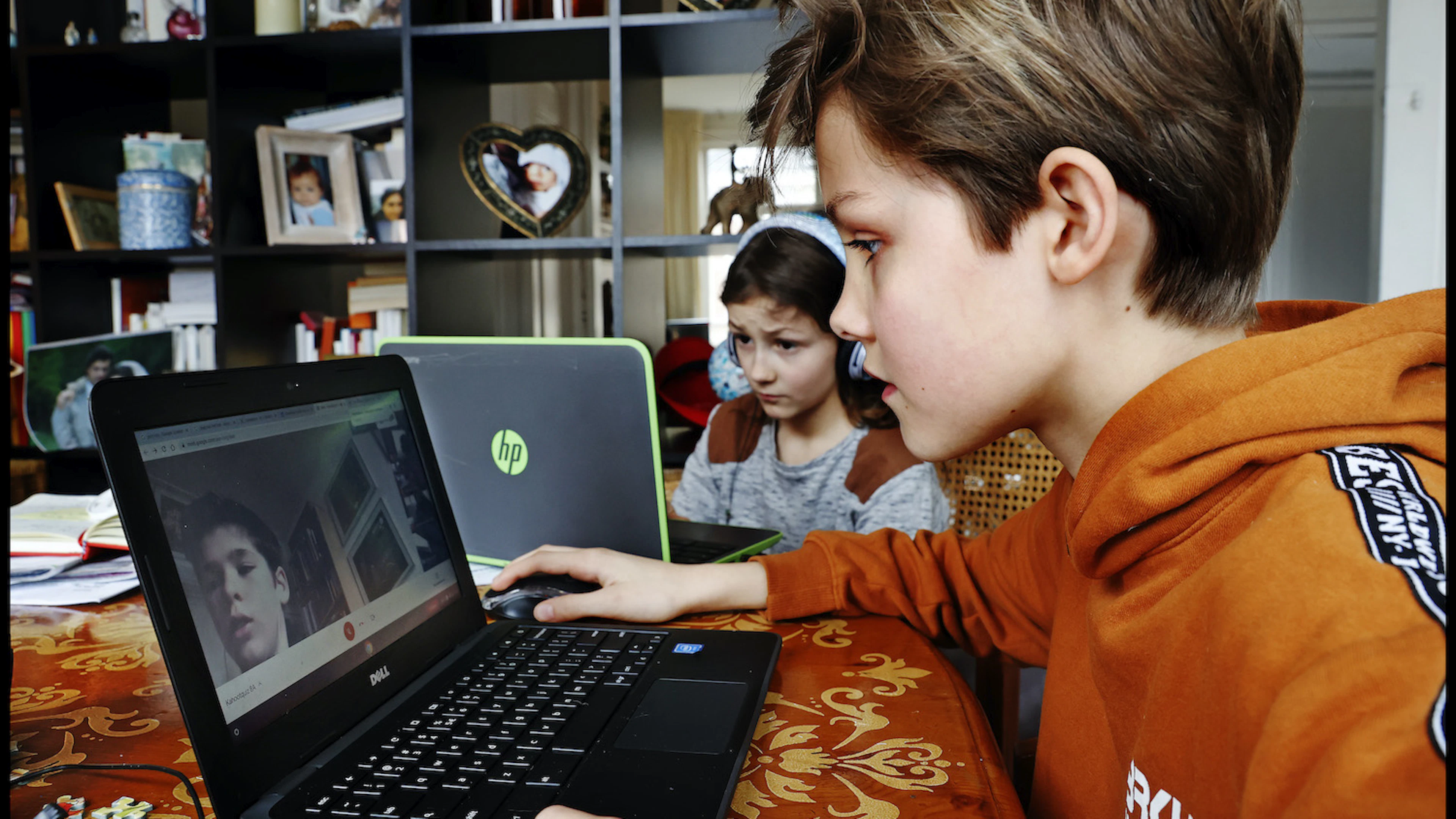 'We moeten naar een mix van fysiek en afstandsonderwijs'