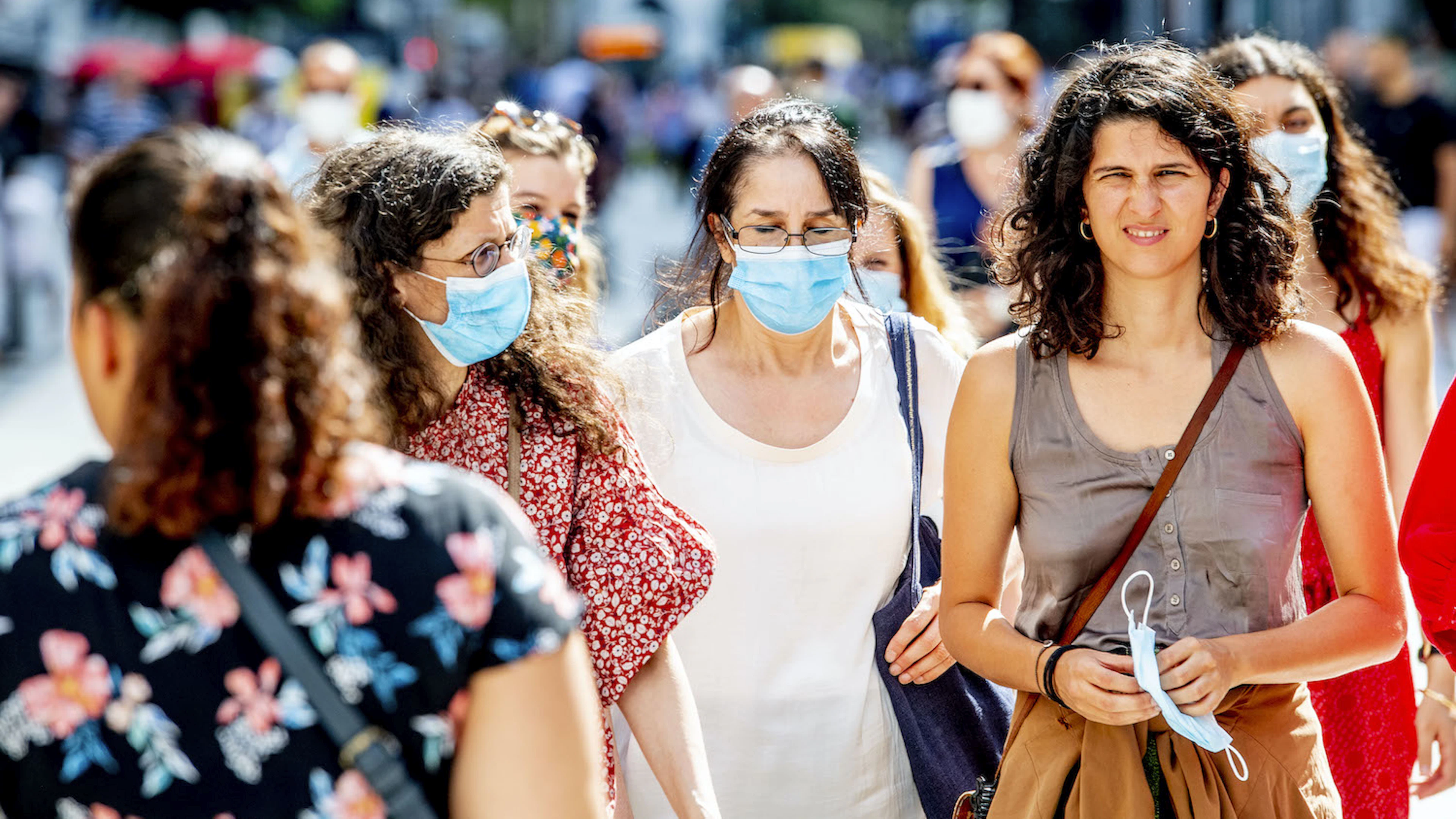 Zijn mondmaskers in de buitenlucht zinvol?
