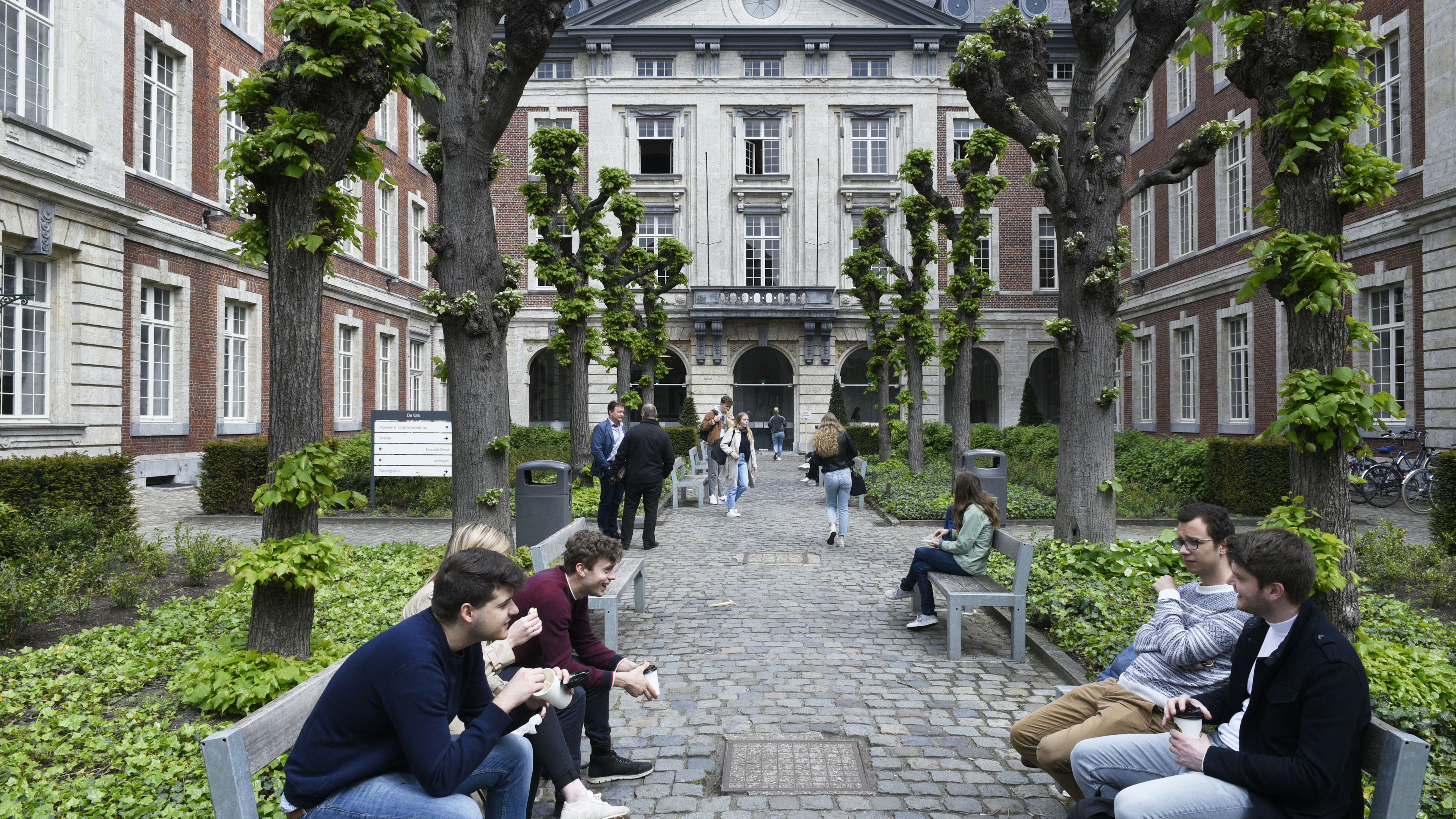 ‘Wat er buiten de campus gebeurt, dát wordt cruciaal’