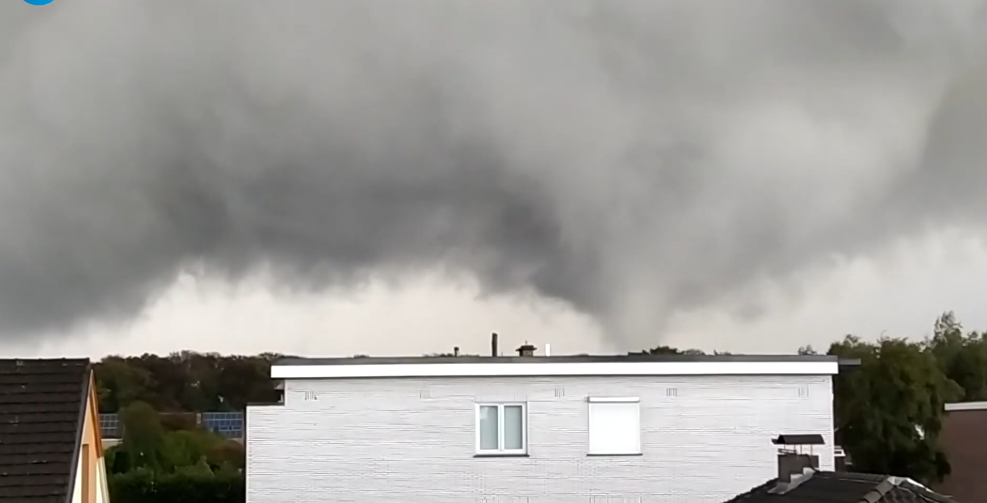 Zo ontstond de indrukwekkende windhoos boven Antwerpen