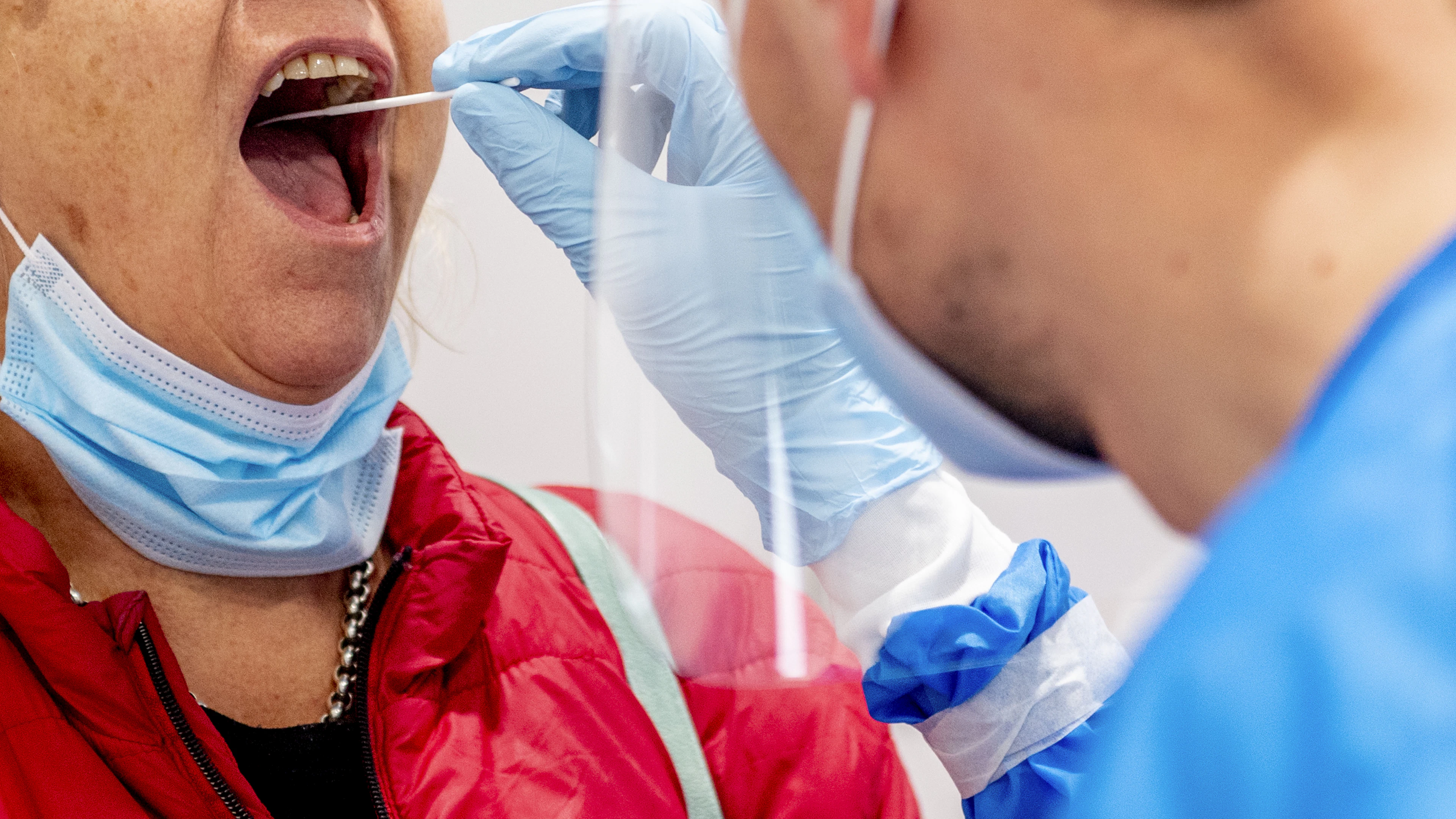 Herbesmettingen: hoe snel verdwijnt de immuniteit tegen covid-19?