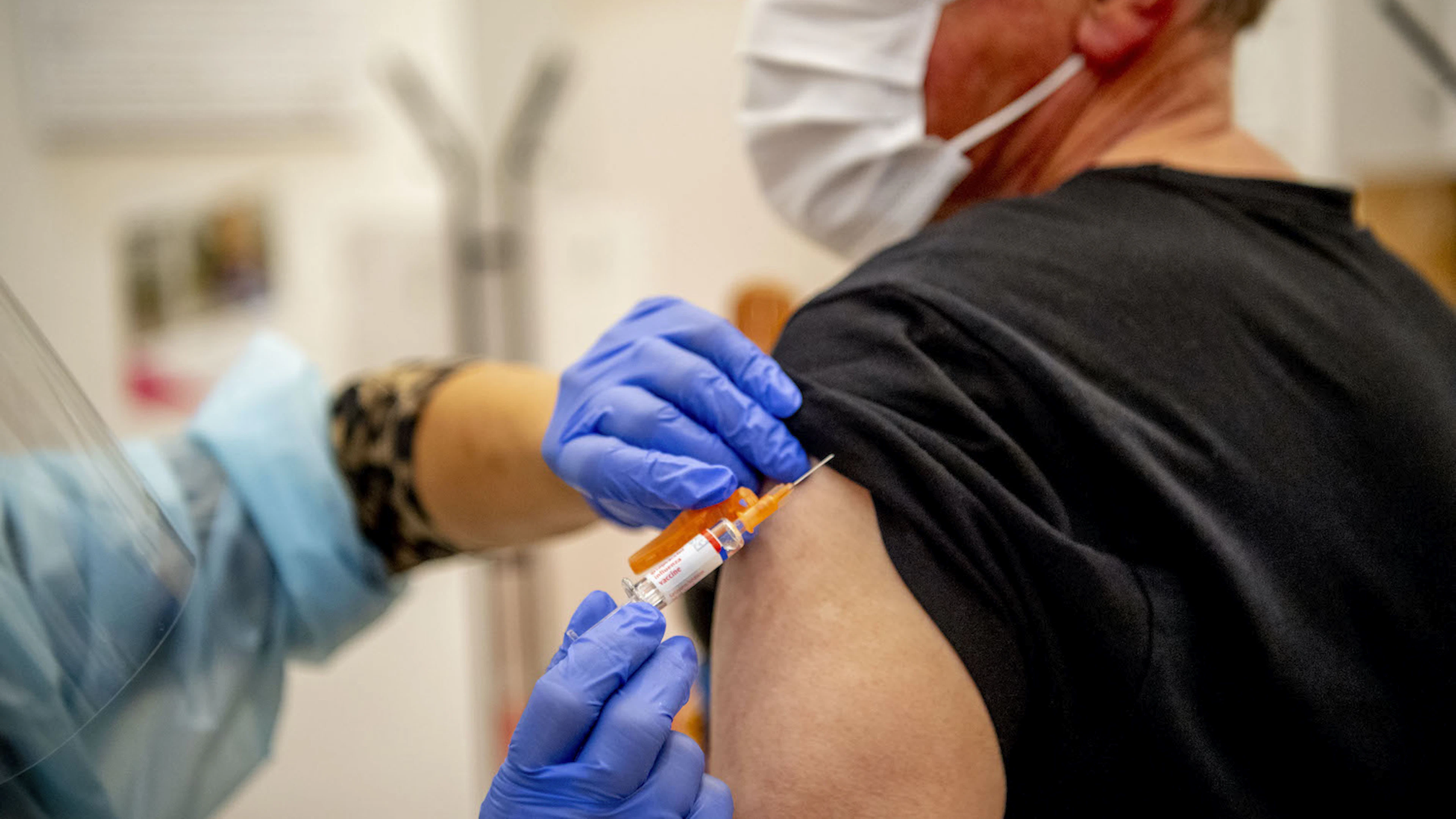 Waarom wordt de coronavaccinatie niet verplicht?