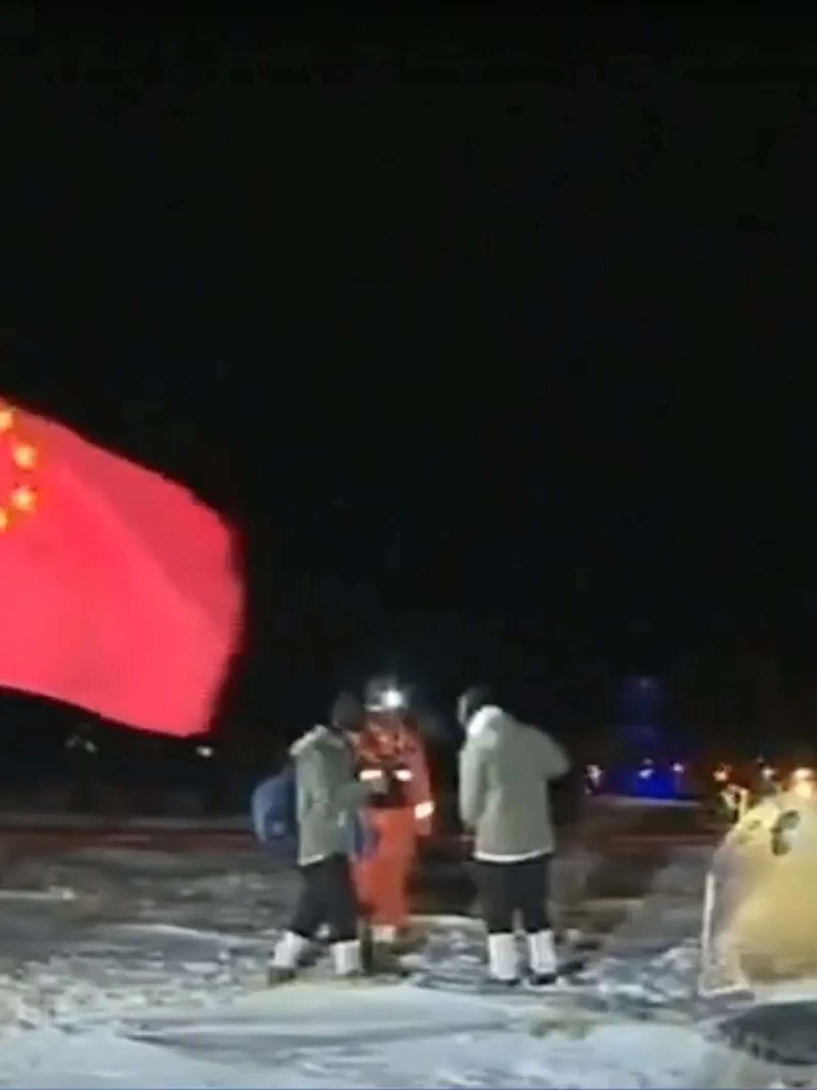 Chinese ruimtesonde heeft zijn maanstenen afgeleverd