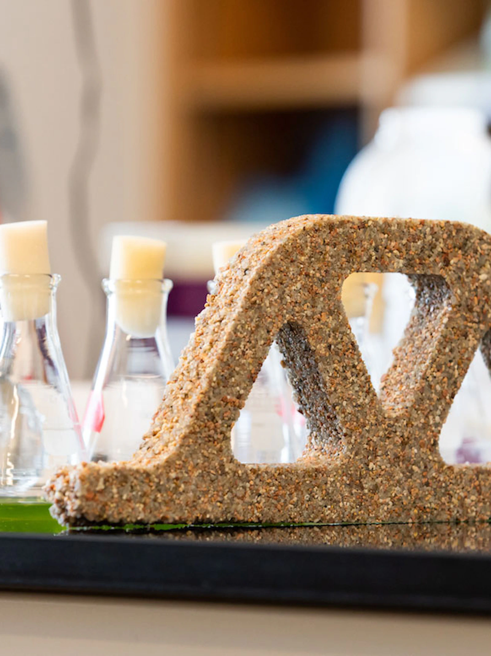 Microben kunnen koolstofarm beton produceren