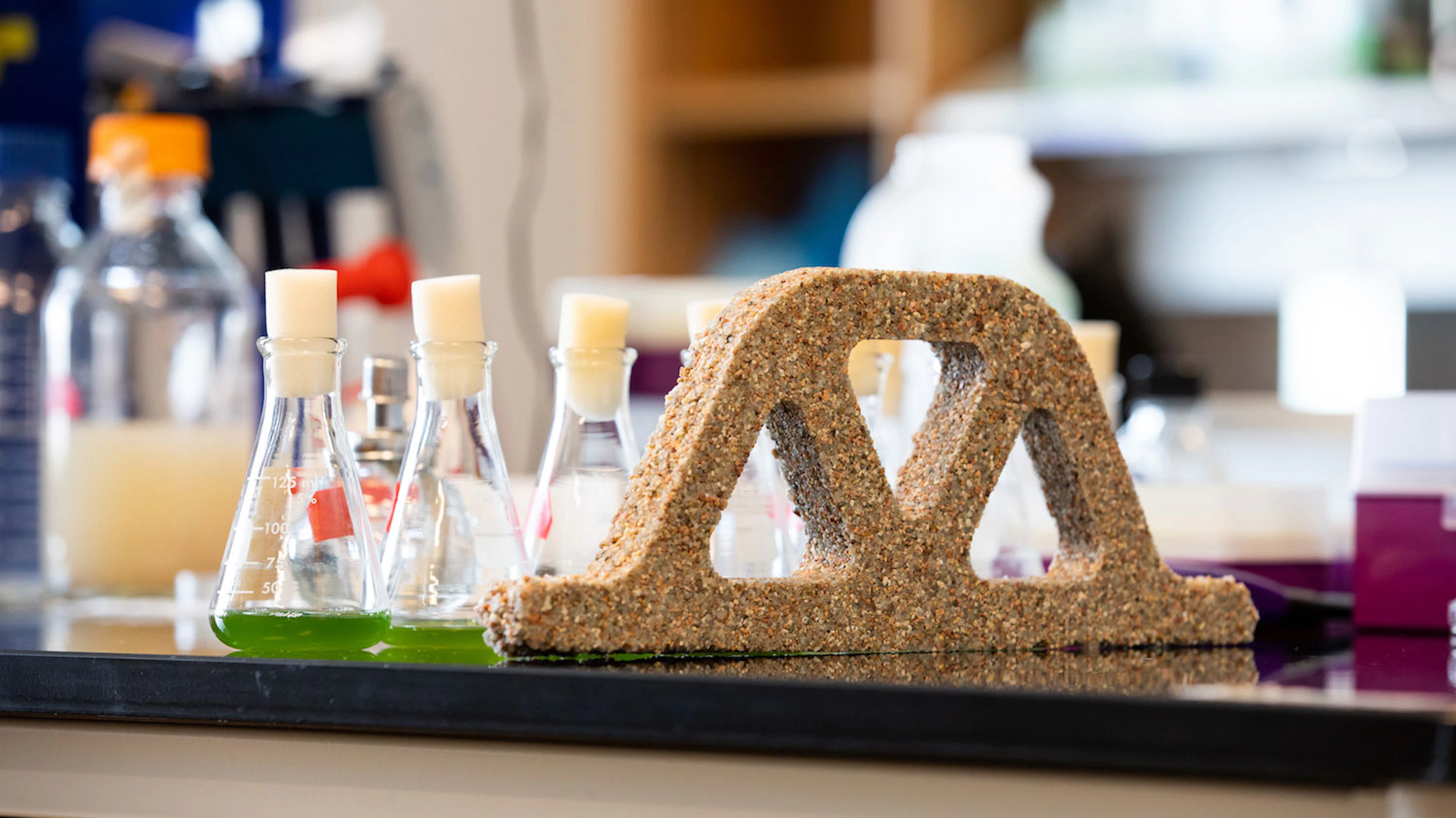 Microben kunnen koolstofarm beton produceren