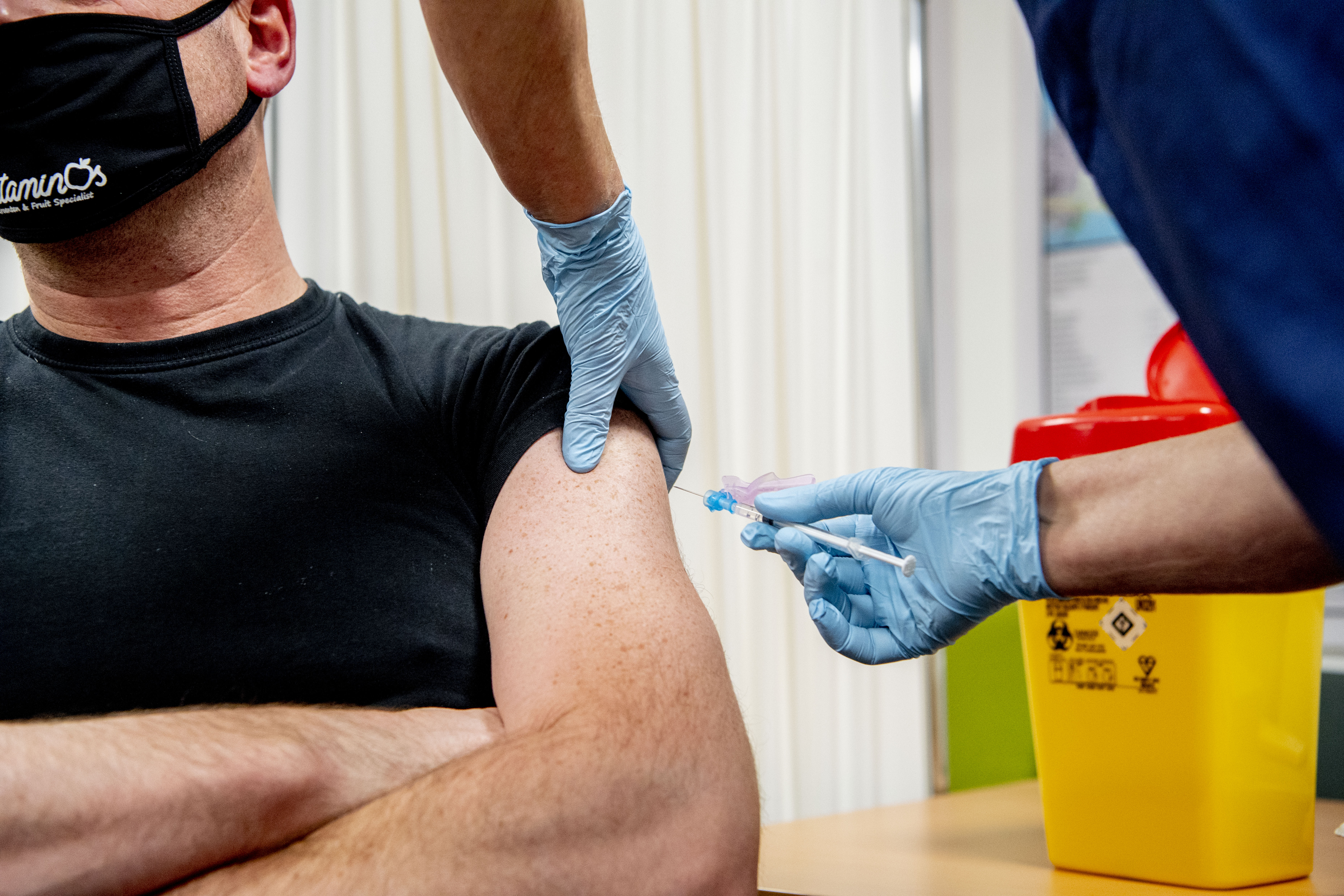 Hoe werken de coronavaccins? Bijna één op twee artsen weet het niet