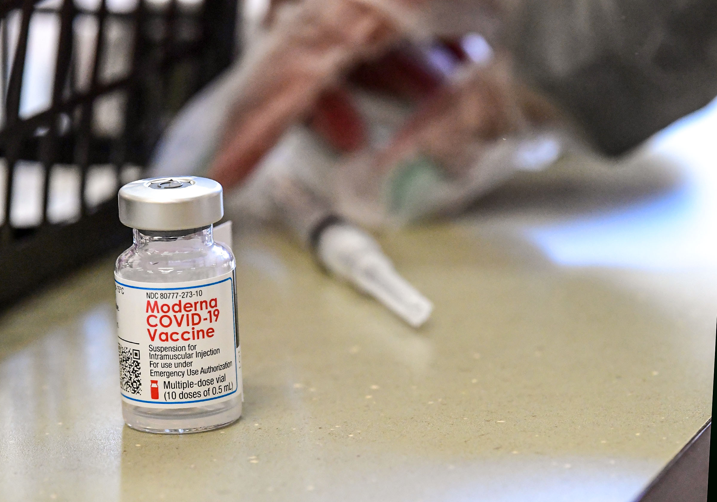 Moderna-vaccin neutraliseert Britse en Zuid-Afrikaanse variant in het lab