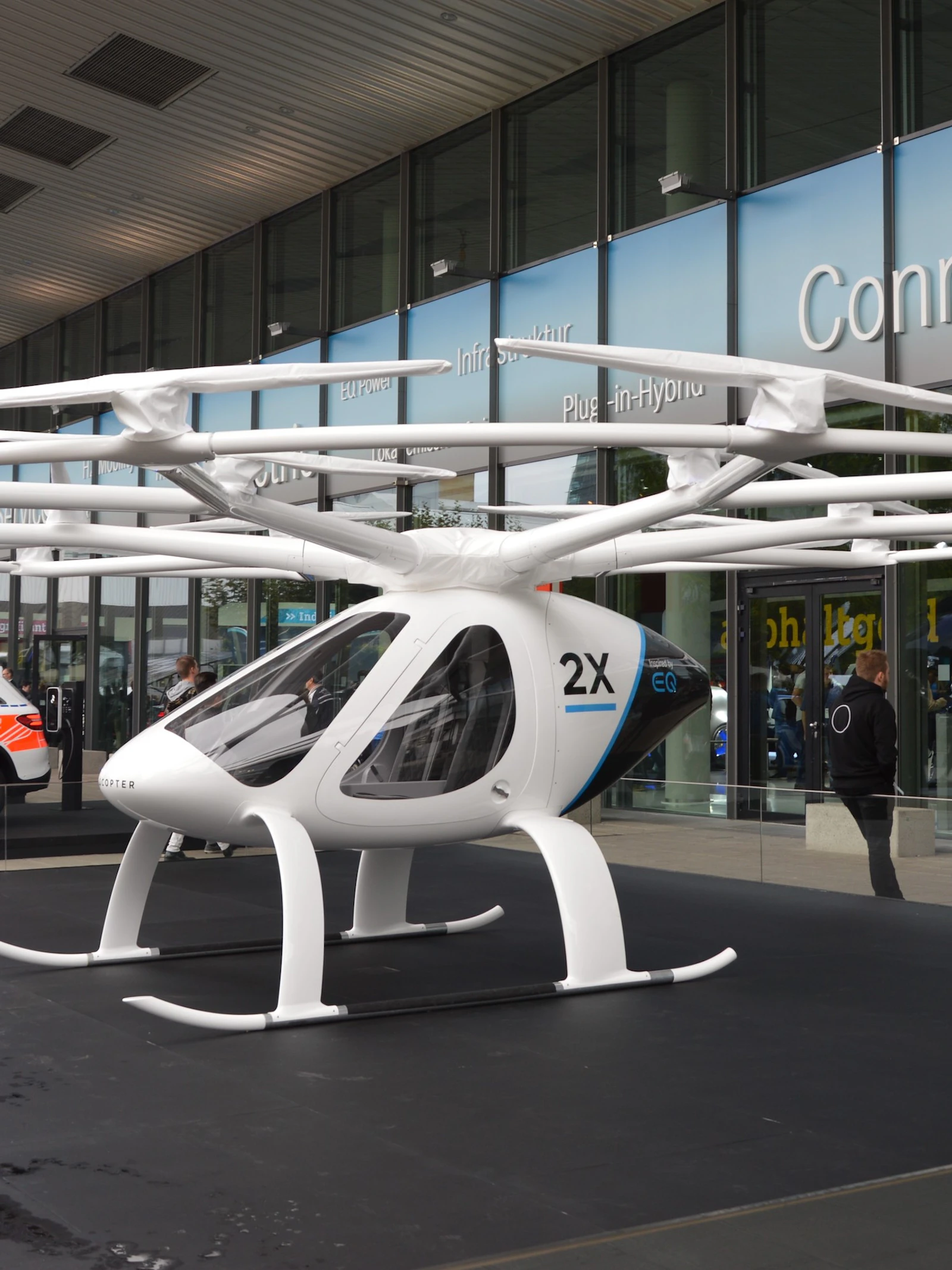 Vliegende auto's en stille helicopters