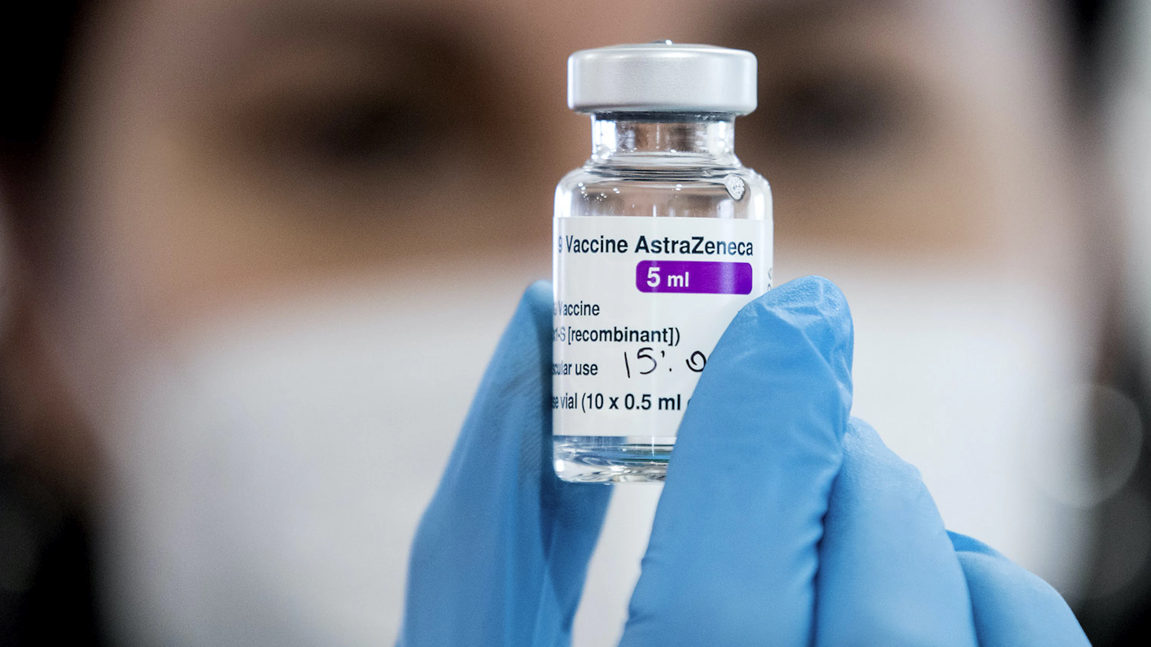 Waarom het AstraZeneca-vaccin je DNA niet kan beschadigen