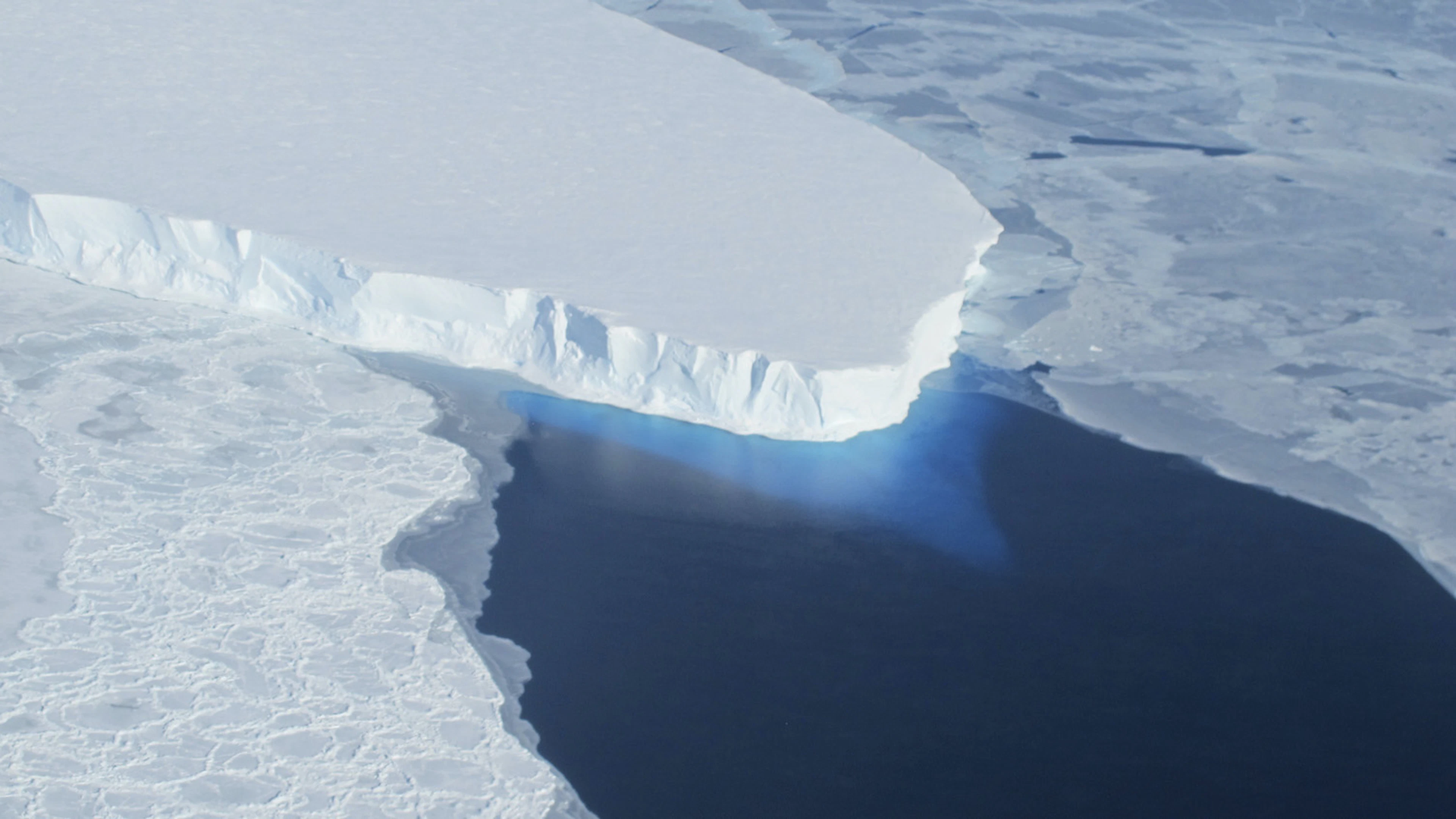 Antarctica smelt: de kust is niet veilig