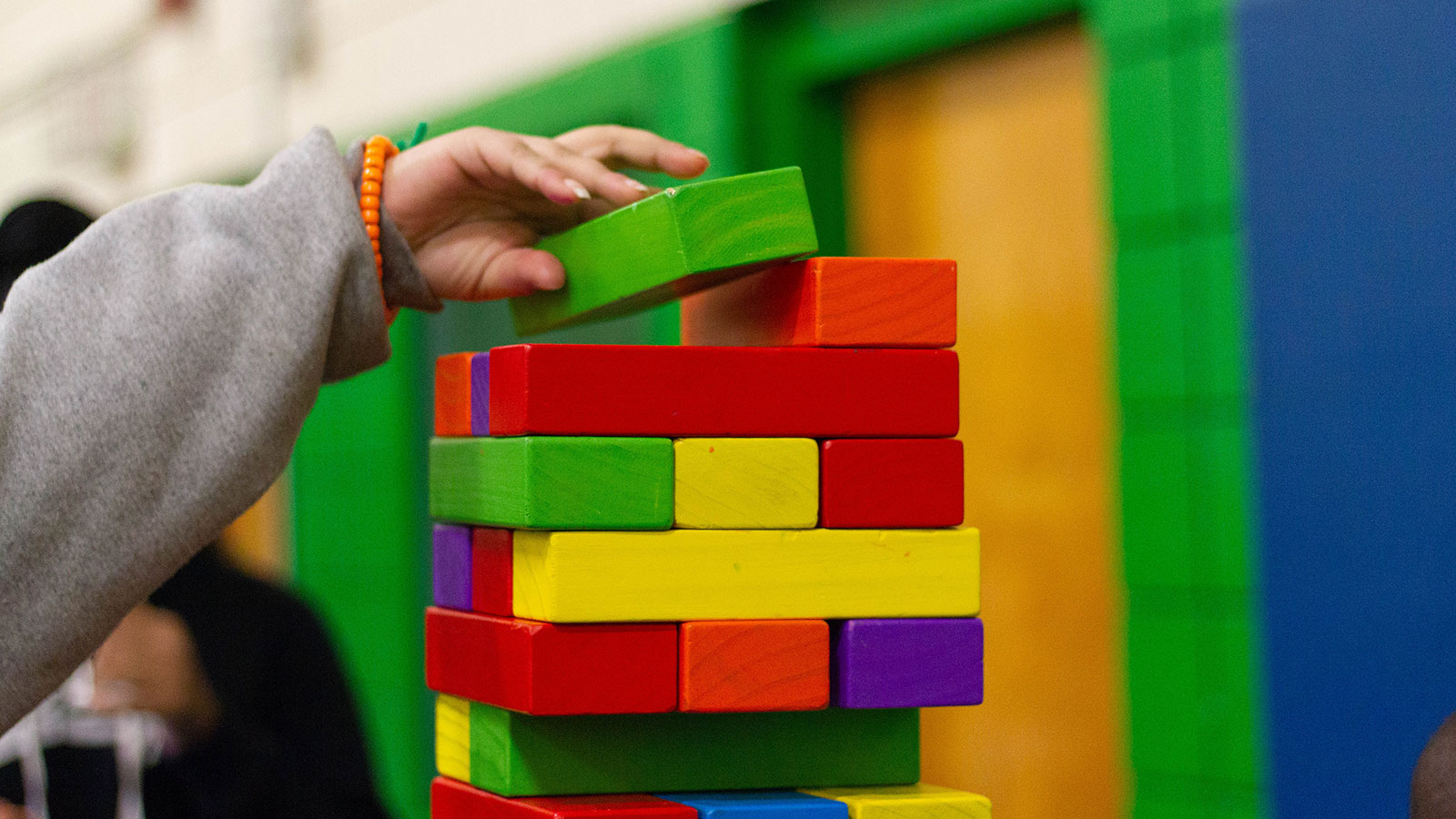 Hoe het missen van de crèche als gevolg van COVID de ontwikkeling van kinderen heeft beïnvloed