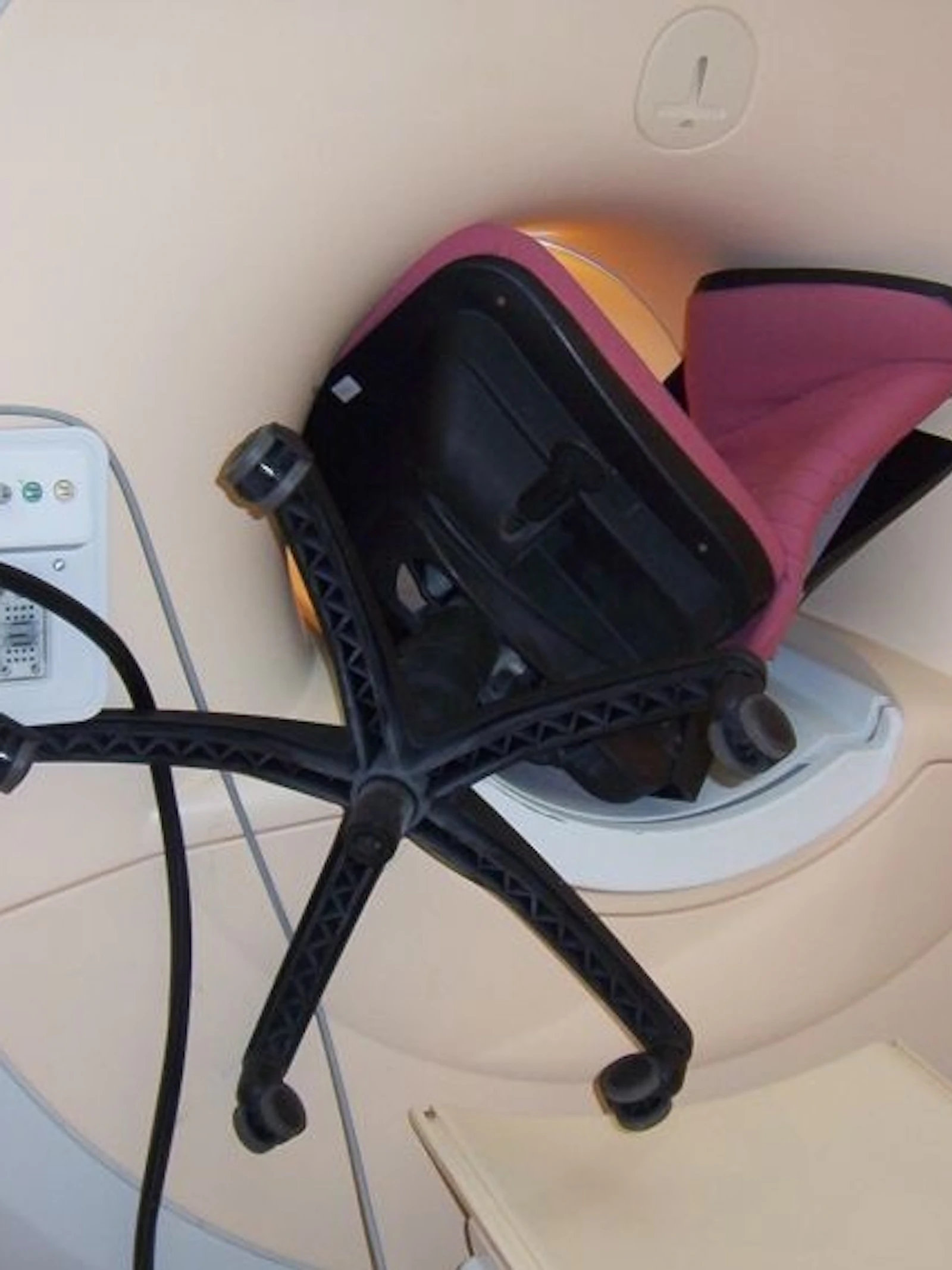 Na 20 jaar nog steeds risico op gevaarlijk “raketeffect” in de MRI scanner