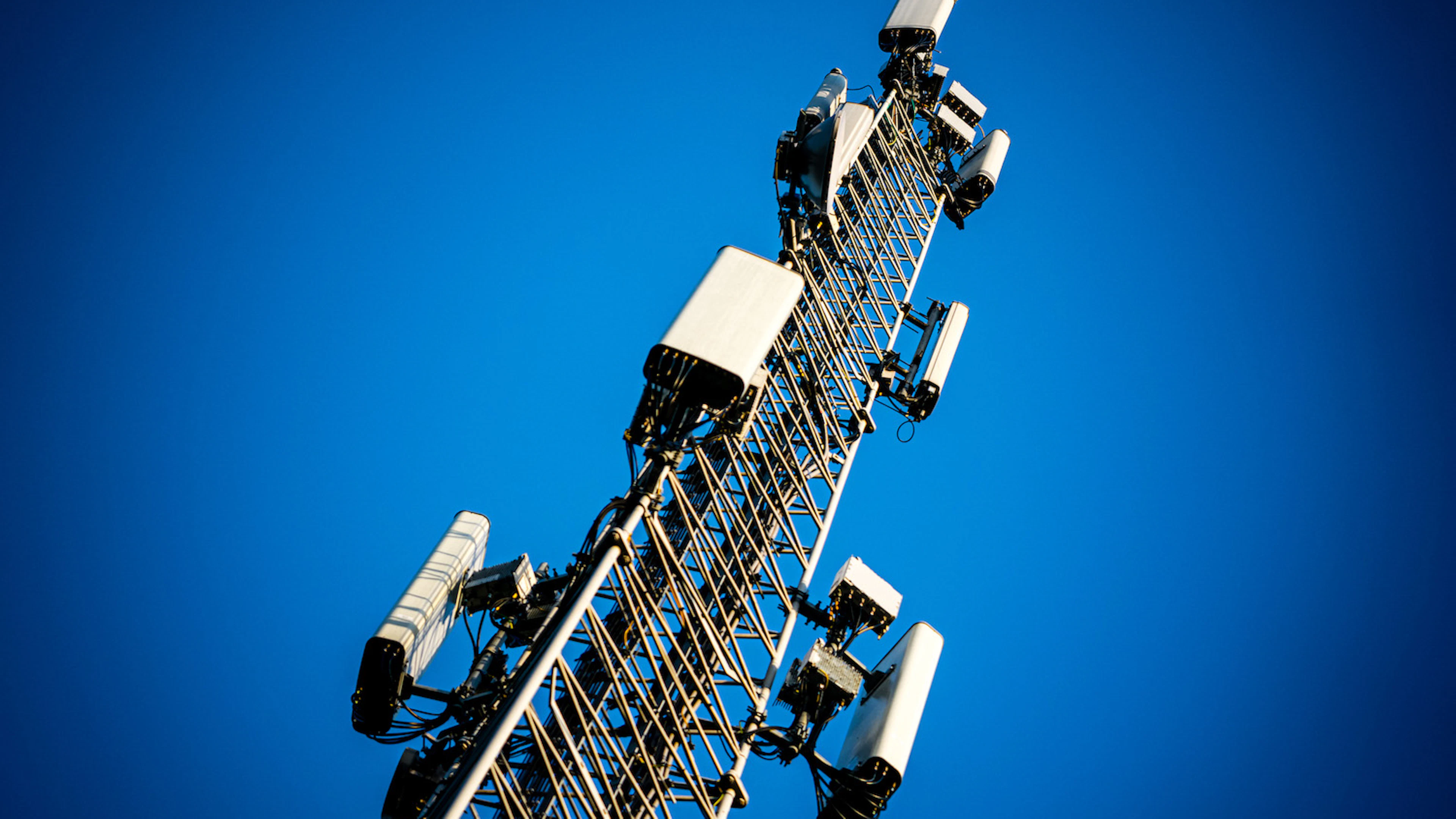 Elektromagnetische stralingswaarden gemeten op commercieel 5G-netwerk voldoen aan WHO-normen