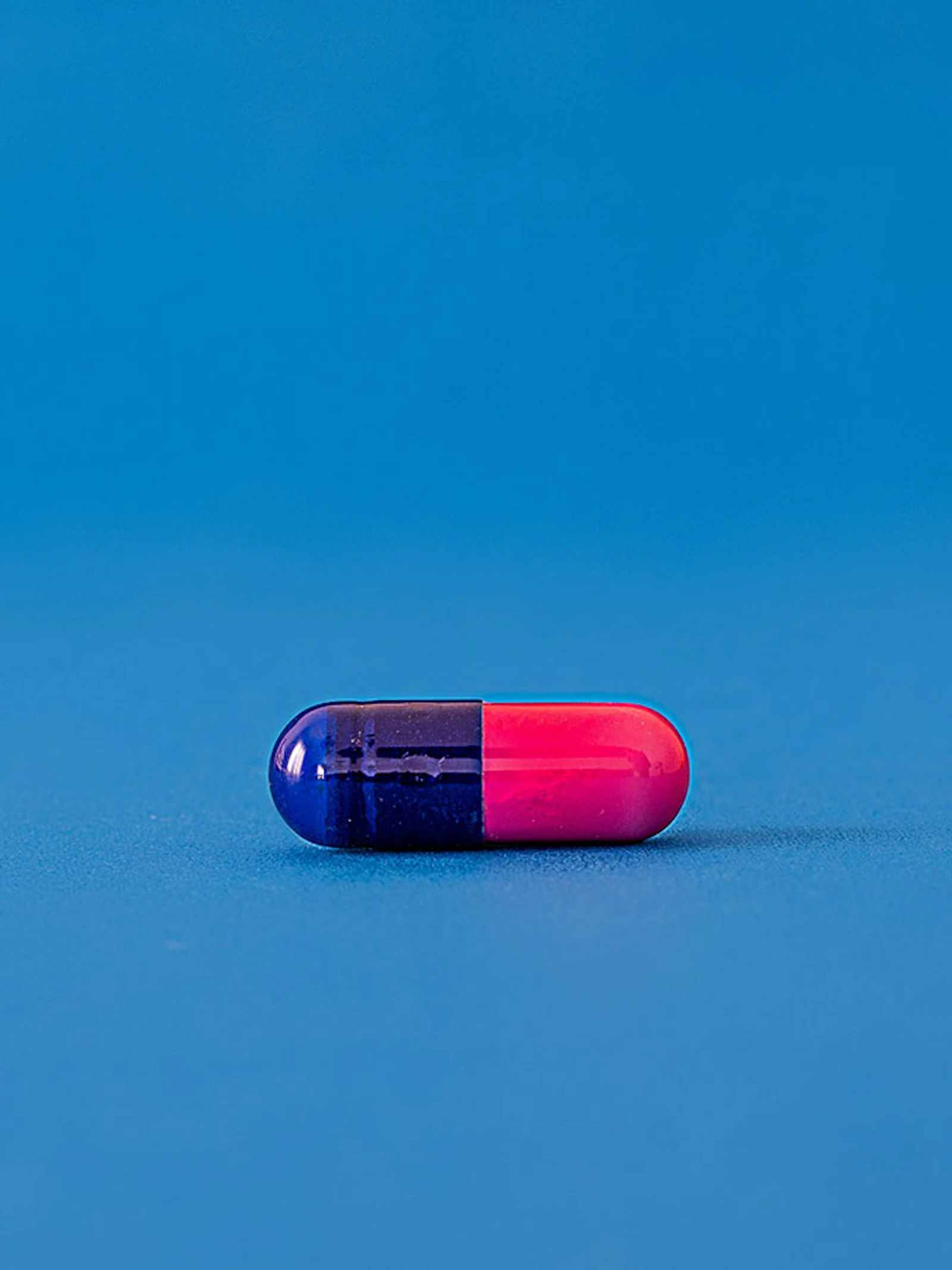 ‘Eerste oraal antiviraal geneesmiddel voor covid-19’