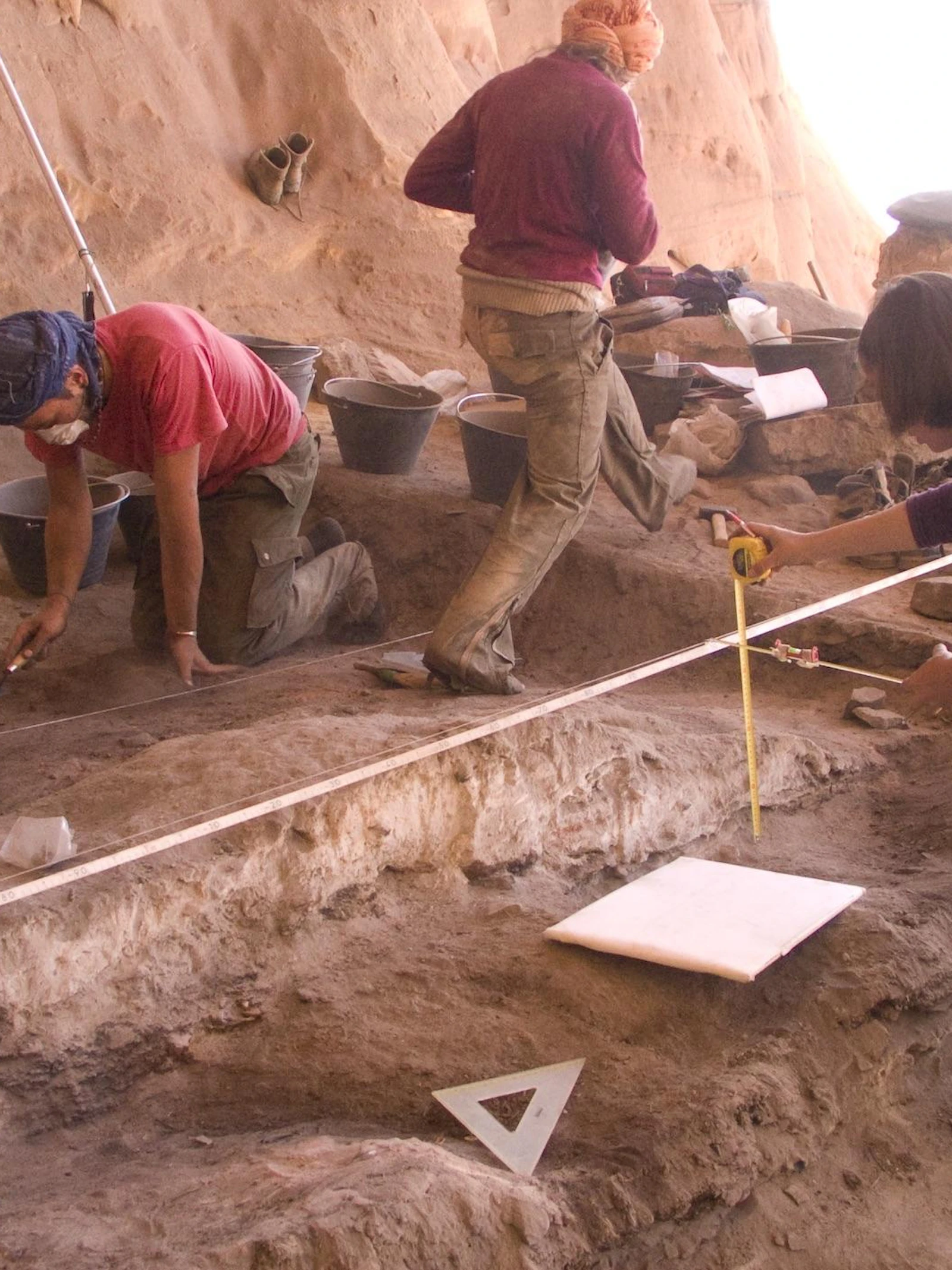 Opgravingen in Takarkori (c) The Archaeological Mission in the Sahara, Sapienza Universiteit Rome Opgravingen in Takarkori (c) The Archaeological Mission in the Sahara, Sapienza Universiteit Rome