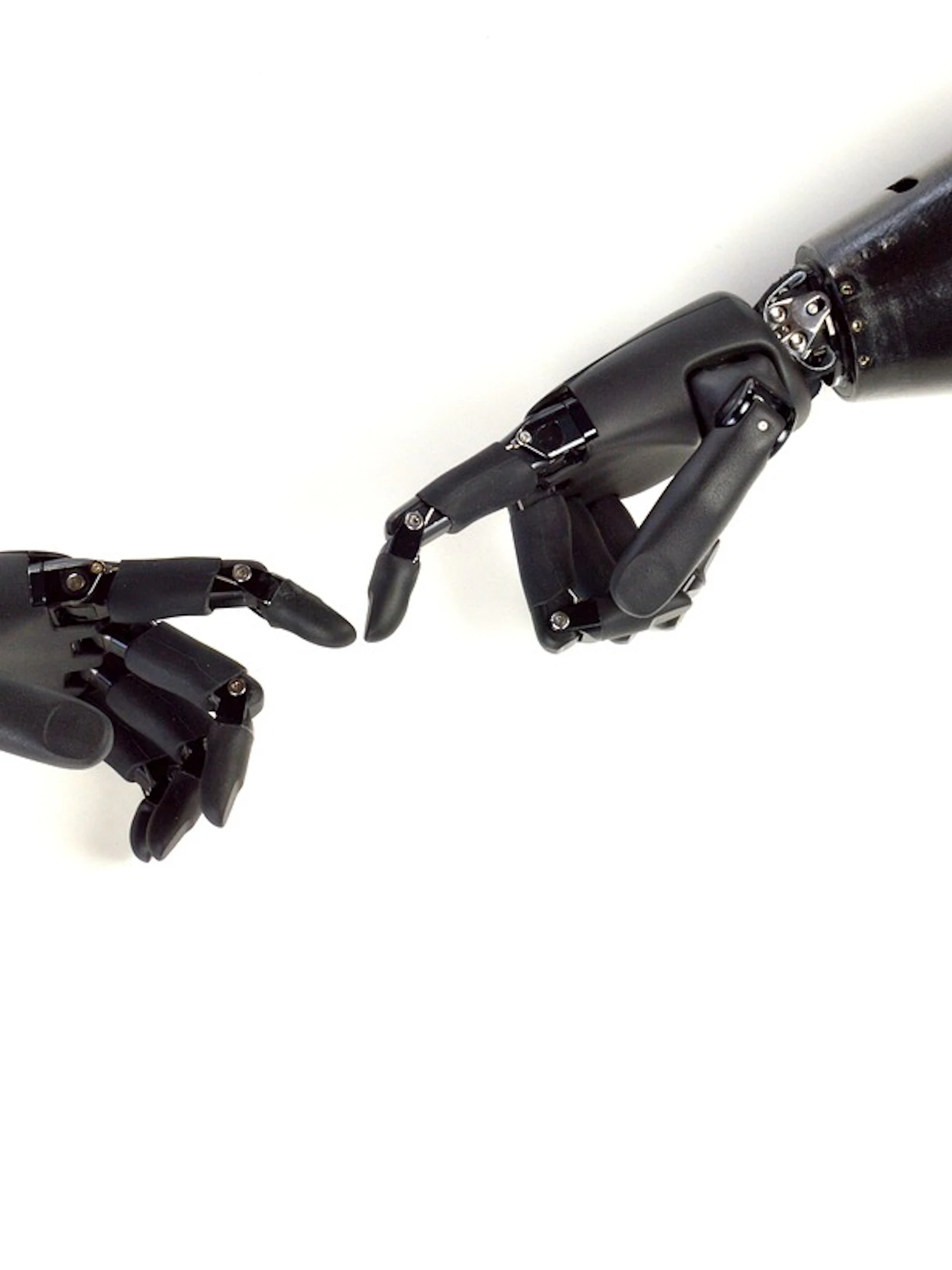 Derde en vierde robotarm voelen aan als een deel van het eigen lichaam