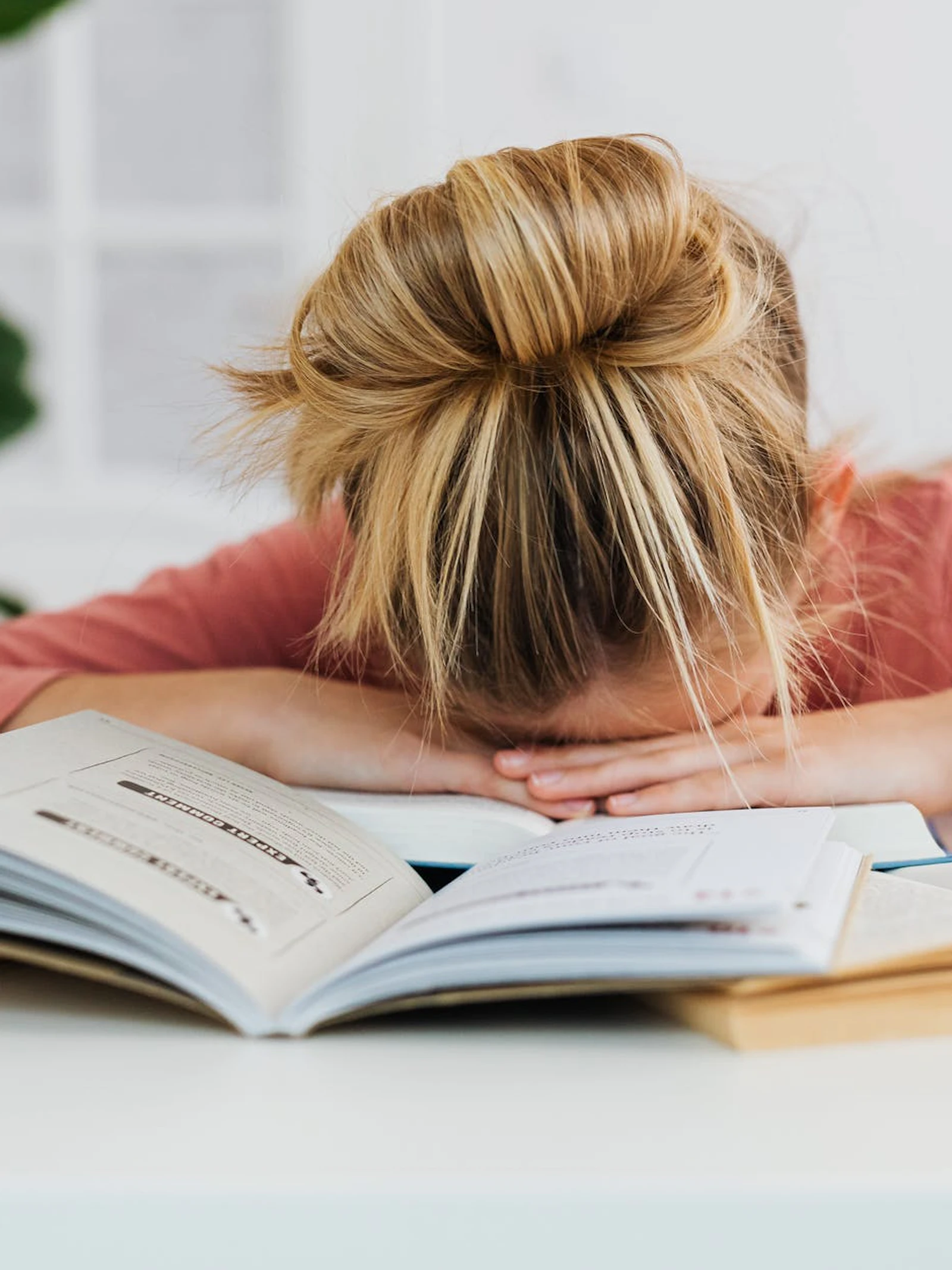 Verveling op school: oorzaken, gevolgen en wat we eraan kunnen doen