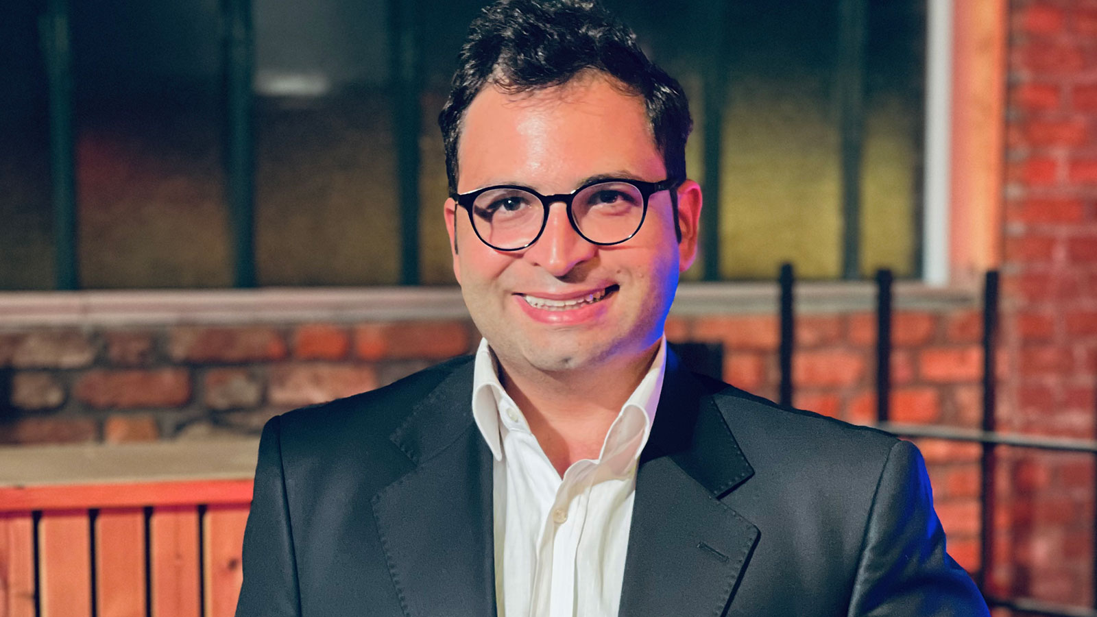 Çağatay Aydin wint de publieksprijs van de Eos Pipet 2022