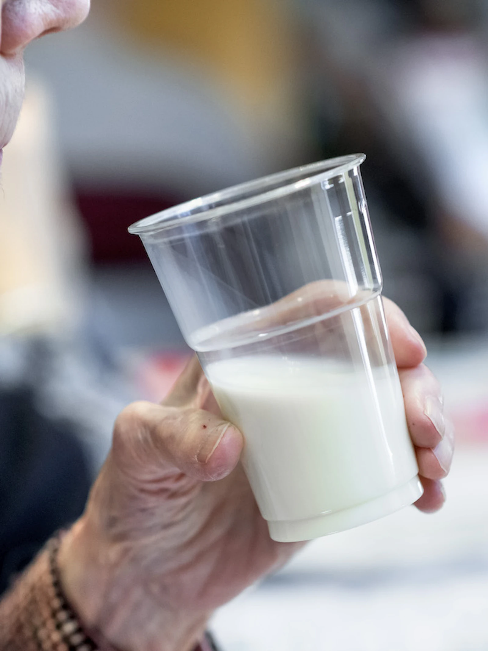 Lopen melkdrinkers een hoger risico op botbreuken? Conclusie: geen bewijs