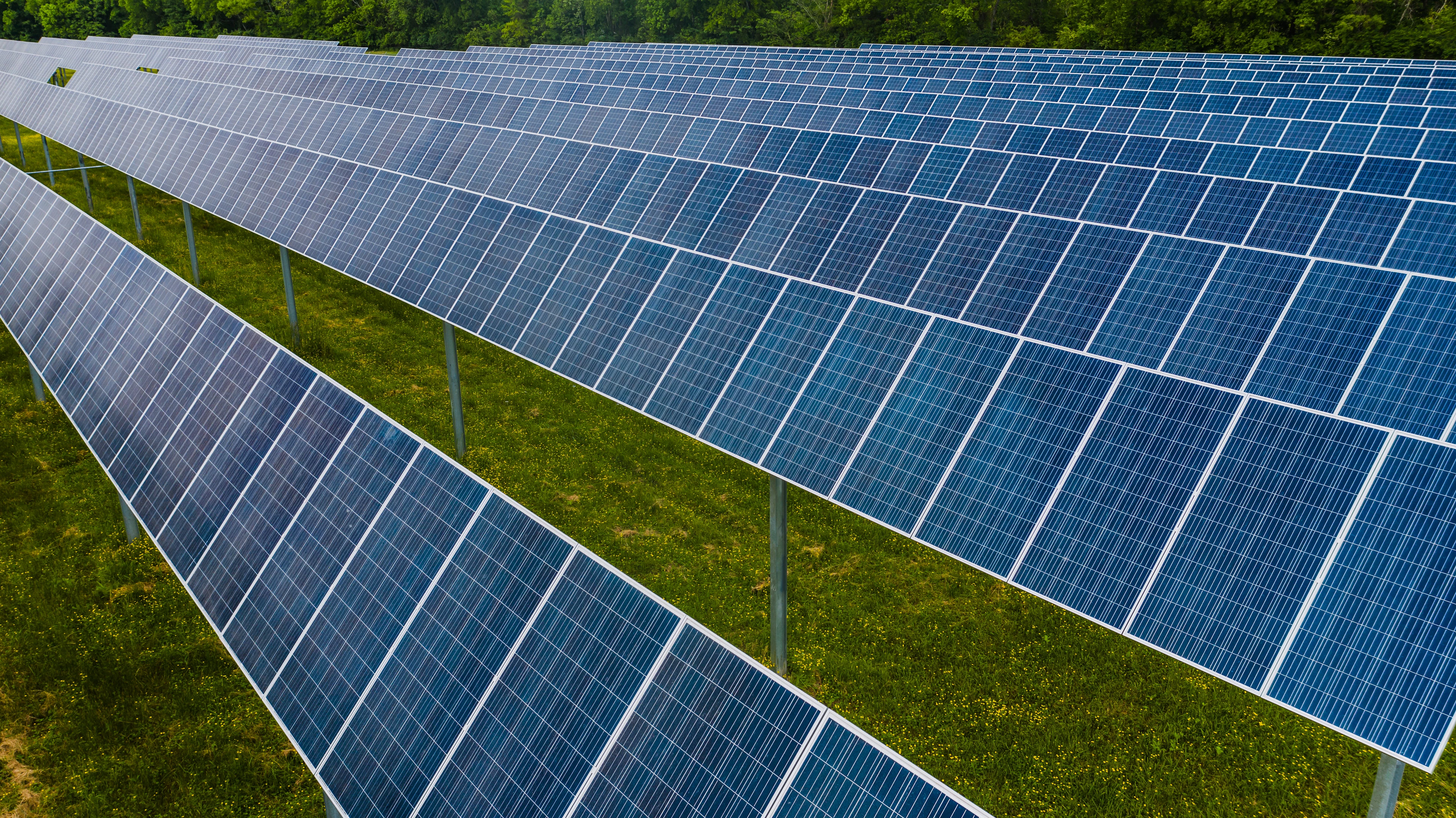 Levert een zonnepark meer energie op dan een kerncentrale als ze dezelfde oppervlakte hebben? Conclusie: sterk te nuanceren