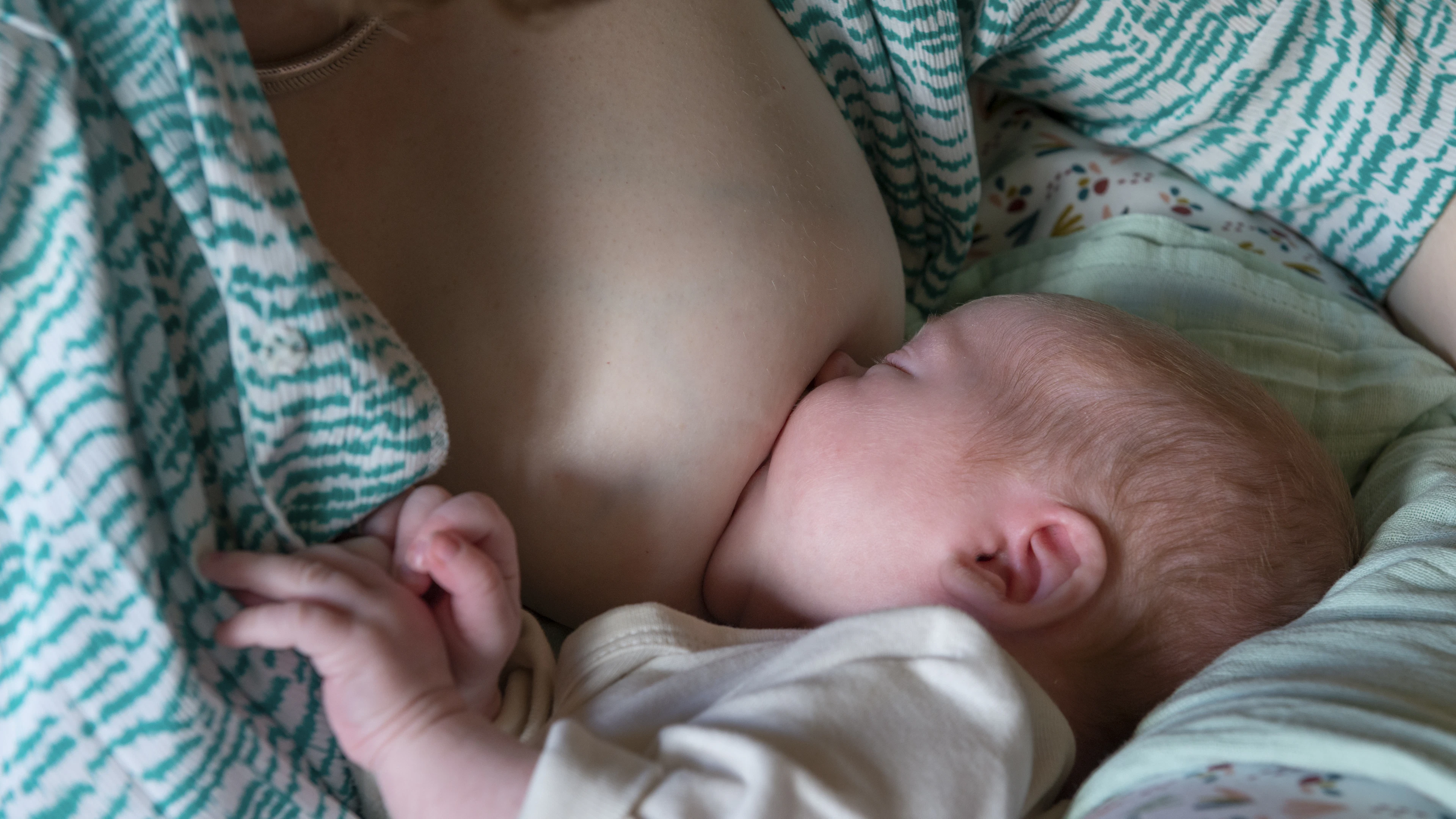 Ook zonder vaginale bevalling krijgt een baby voldoende microben binnen