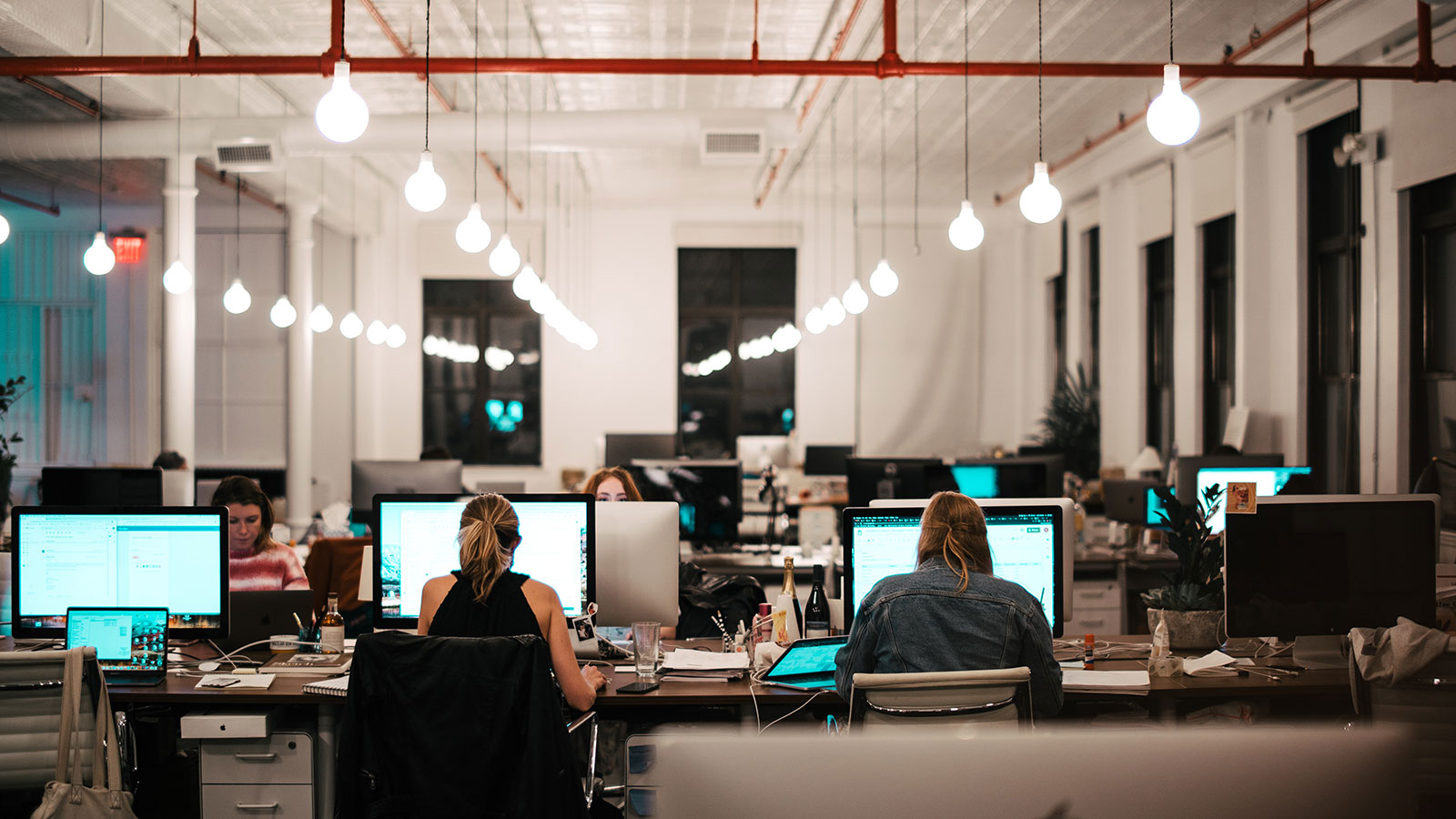 Over kwetsbaarheid en fijnmazigheid: de impact van nieuwe technologieën op kantoorjobs