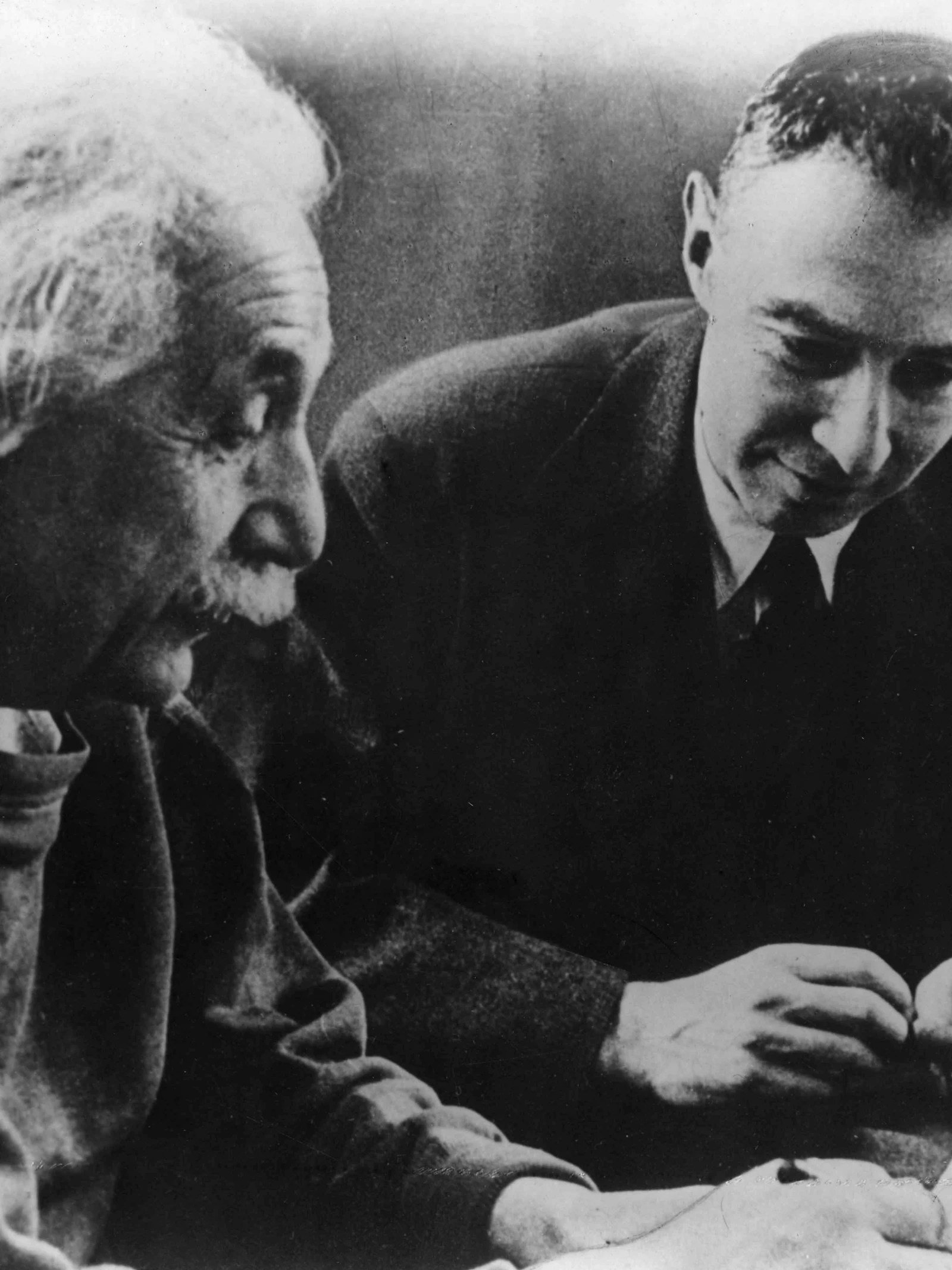 Vóór zijn werk aan de atoombom stond Oppenheimer op het punt zwarte gaten te ontdekken