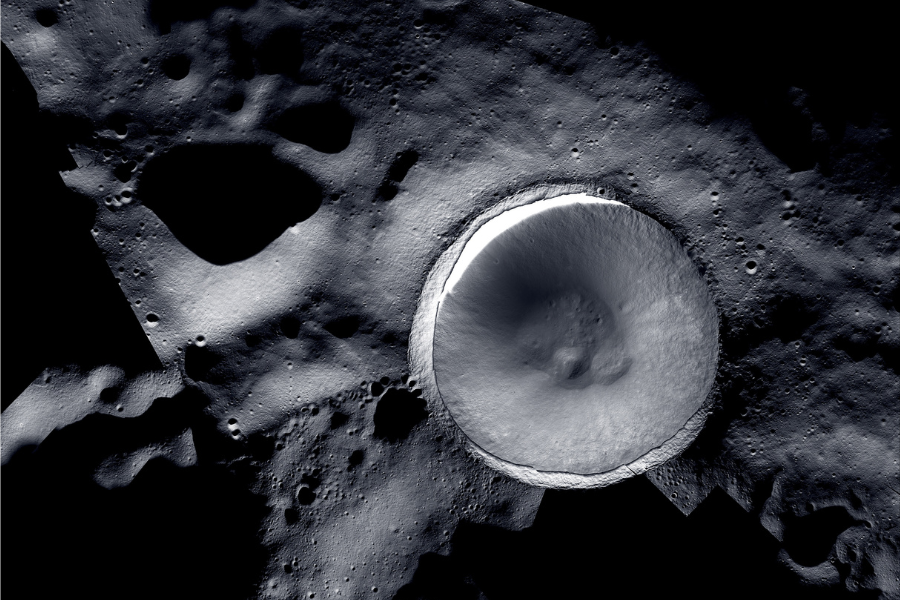 Shackleton-krater © NASA/KARI/ASU