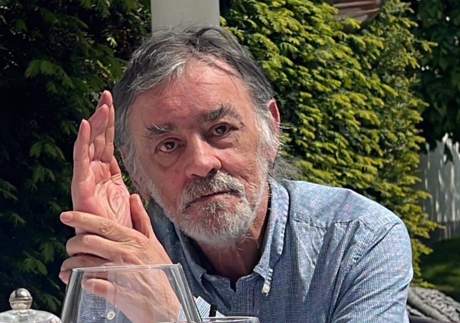 Afscheid van een icoon: oud-hoofdredacteur Filip van Brabander overleden