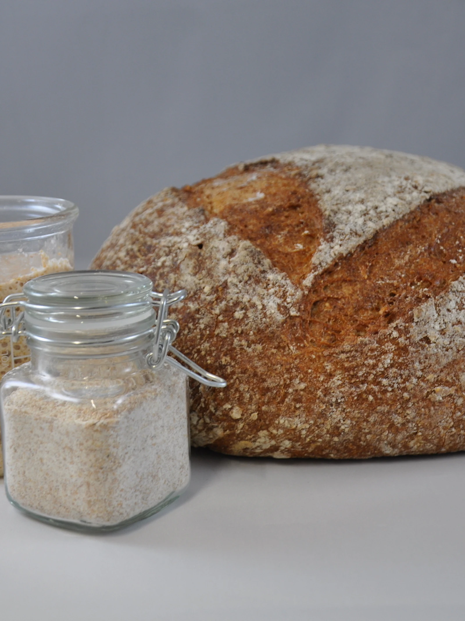 Is zuurdesembrood altijd gezonder dan gistbrood? Als thuisbakker kan je de wetenschap helpen om die vraag te beantwoorden