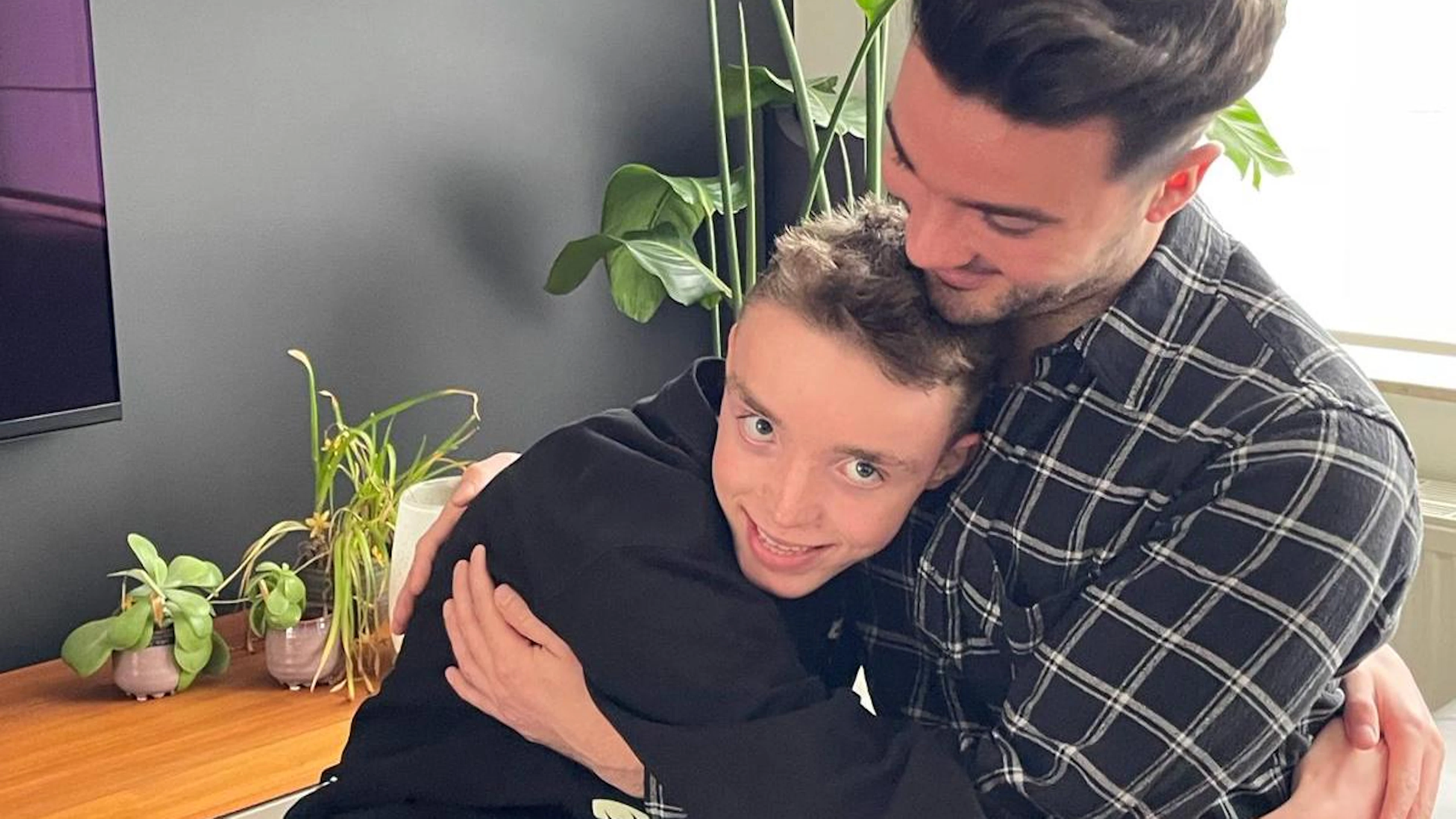 Een zeldzame neurologische ziekte bij een pasgeboren kindje: genen testen geeft hoop op een nieuw begin