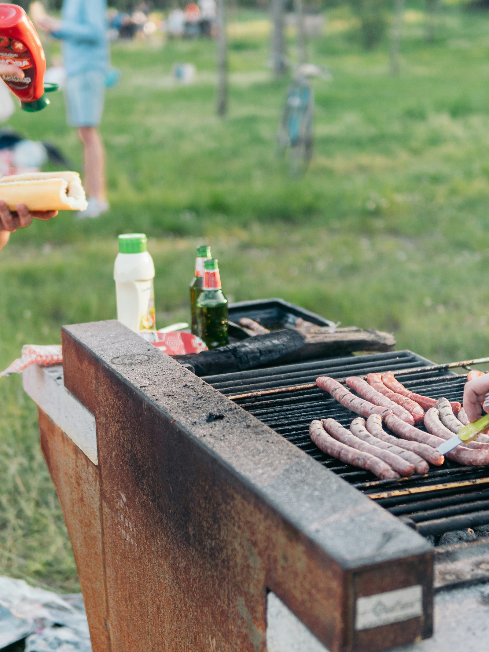 Waarom staan mannen altijd achter de barbecue?