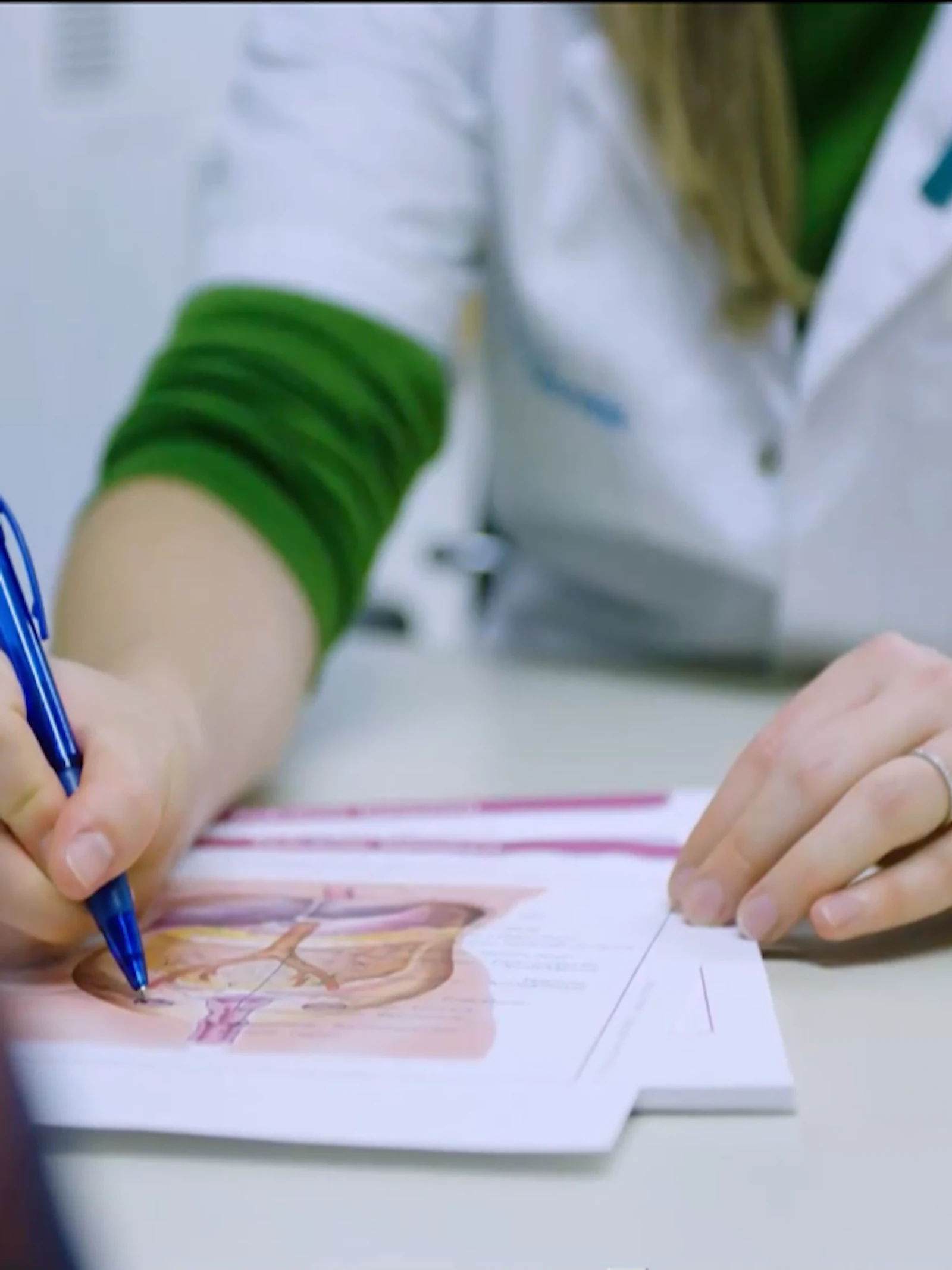 Nieuwe genetische test voorspelt succes van eierstokkankerbehandeling