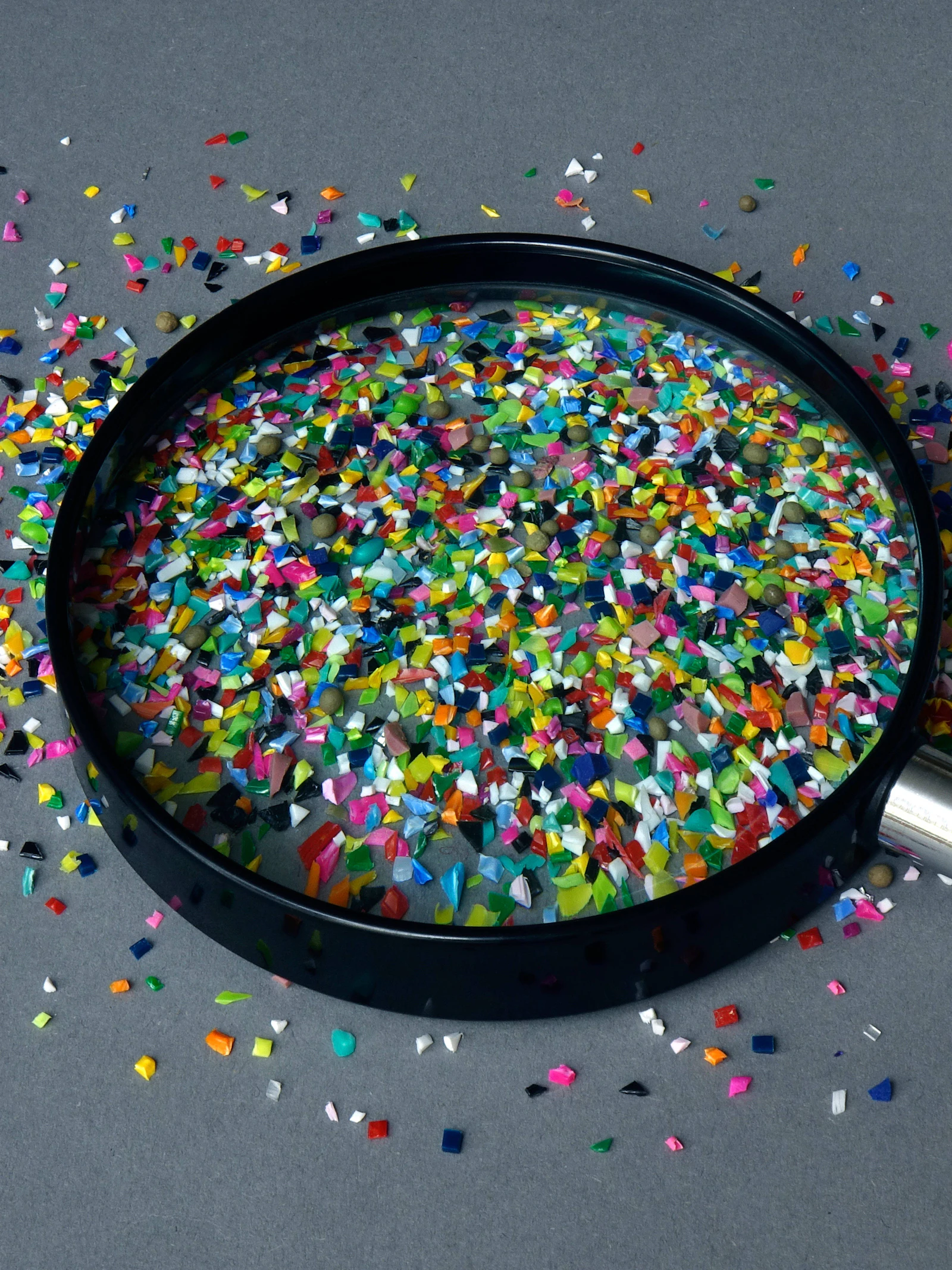 Plastic deeltjes komen via je neus in de hersenen terecht