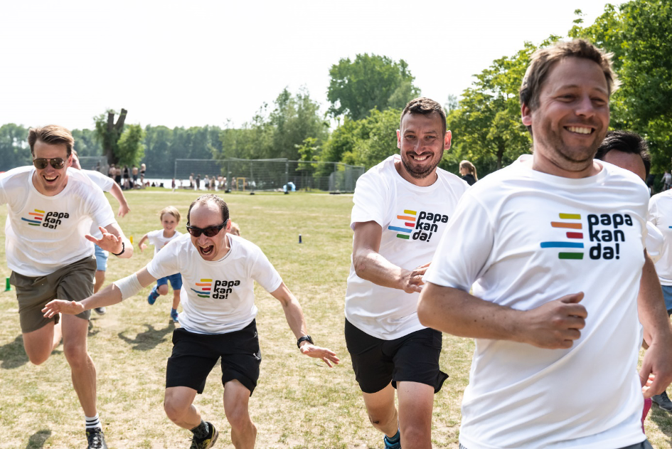 Samen bewegen met je kind: ontdek de kracht van ‘Run Daddy Run’ (Papakanda!)