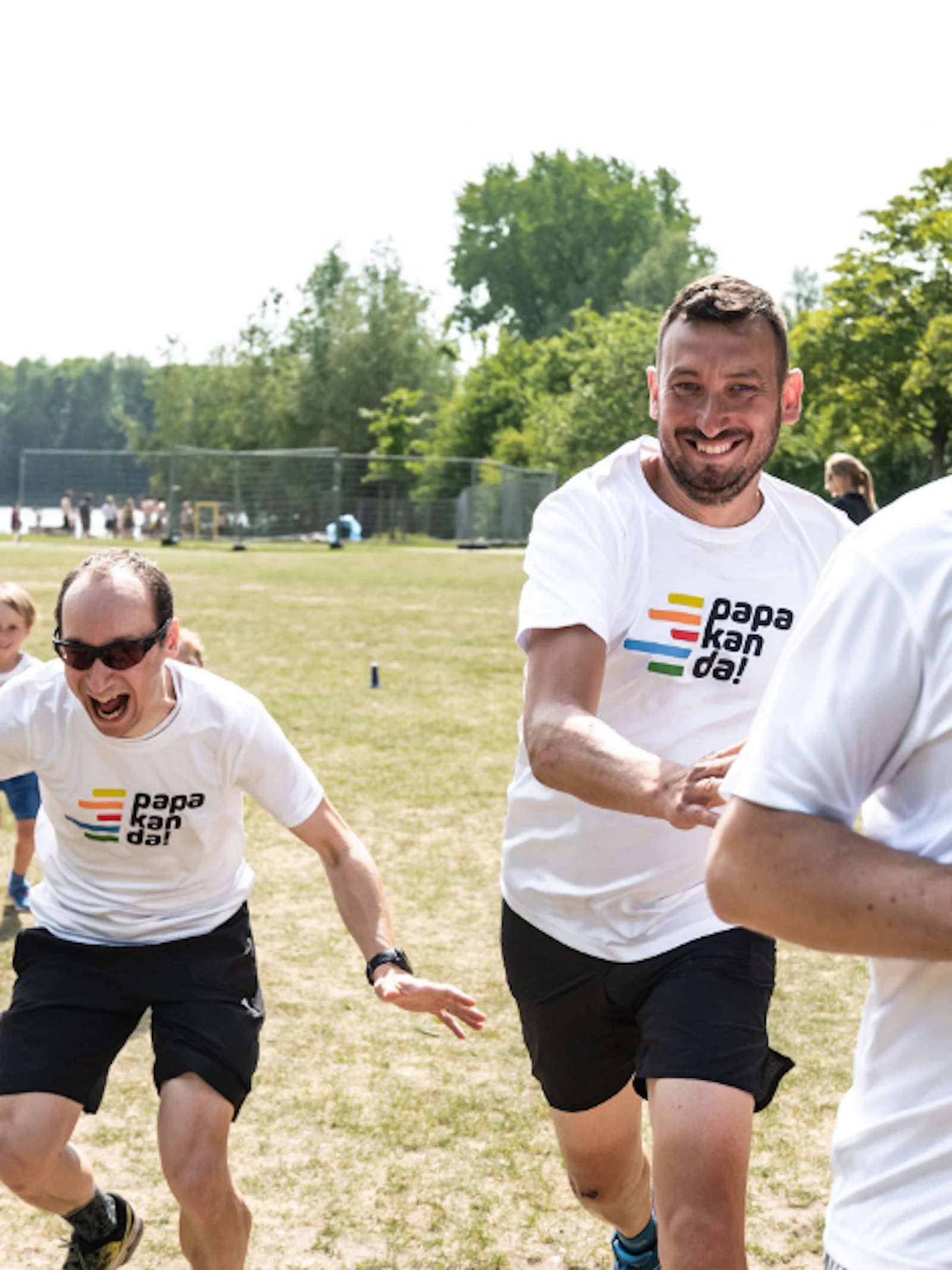 Samen bewegen met je kind: ontdek de kracht van ‘Run Daddy Run’ (Papakanda!)