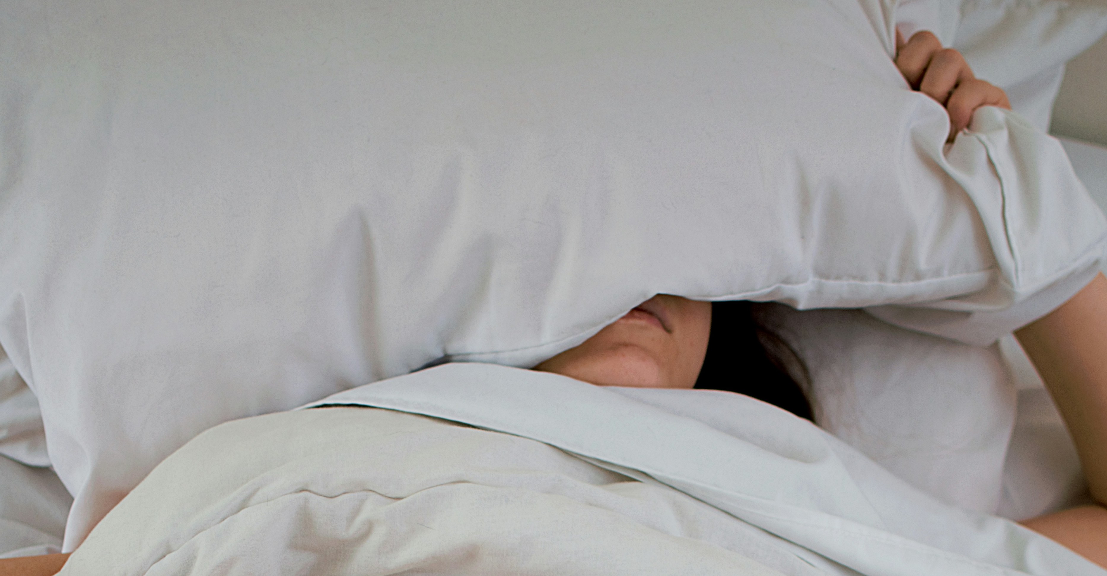 Waarom mensen zich ‘moe maar energiek’ voelen na een korte nacht