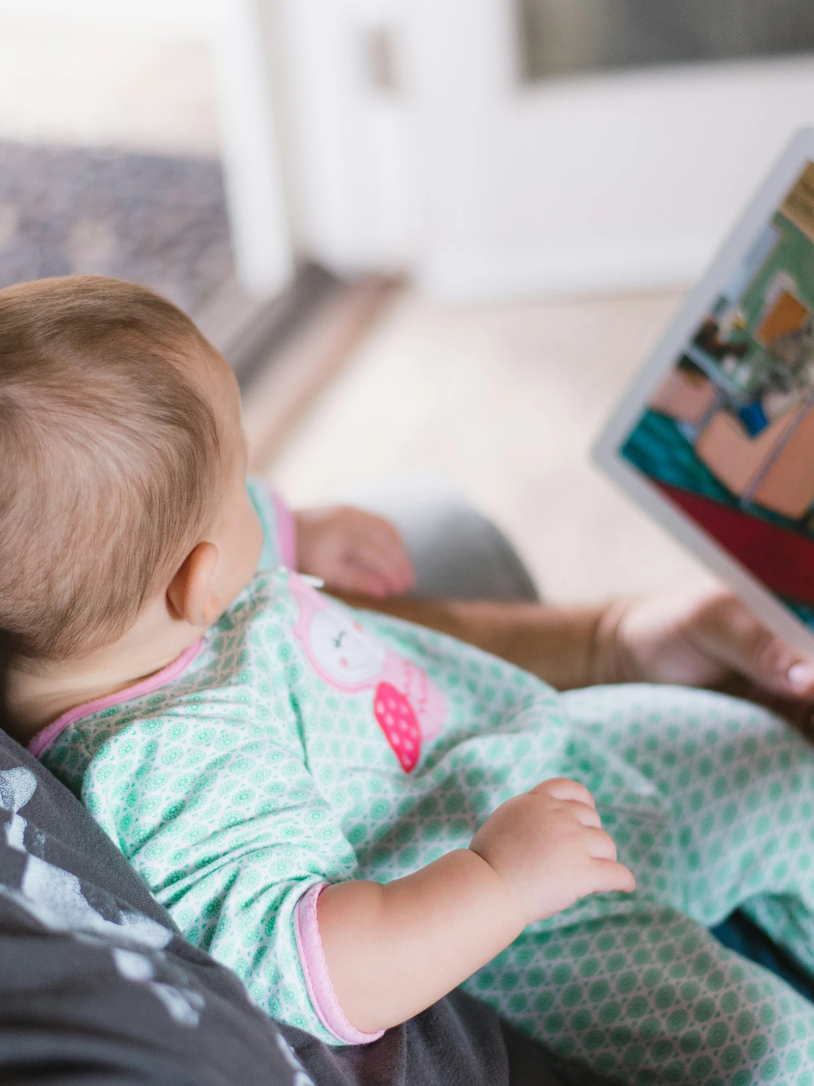 Nieuwe taal leren? Stop met Duolingo en gedraag je als een baby