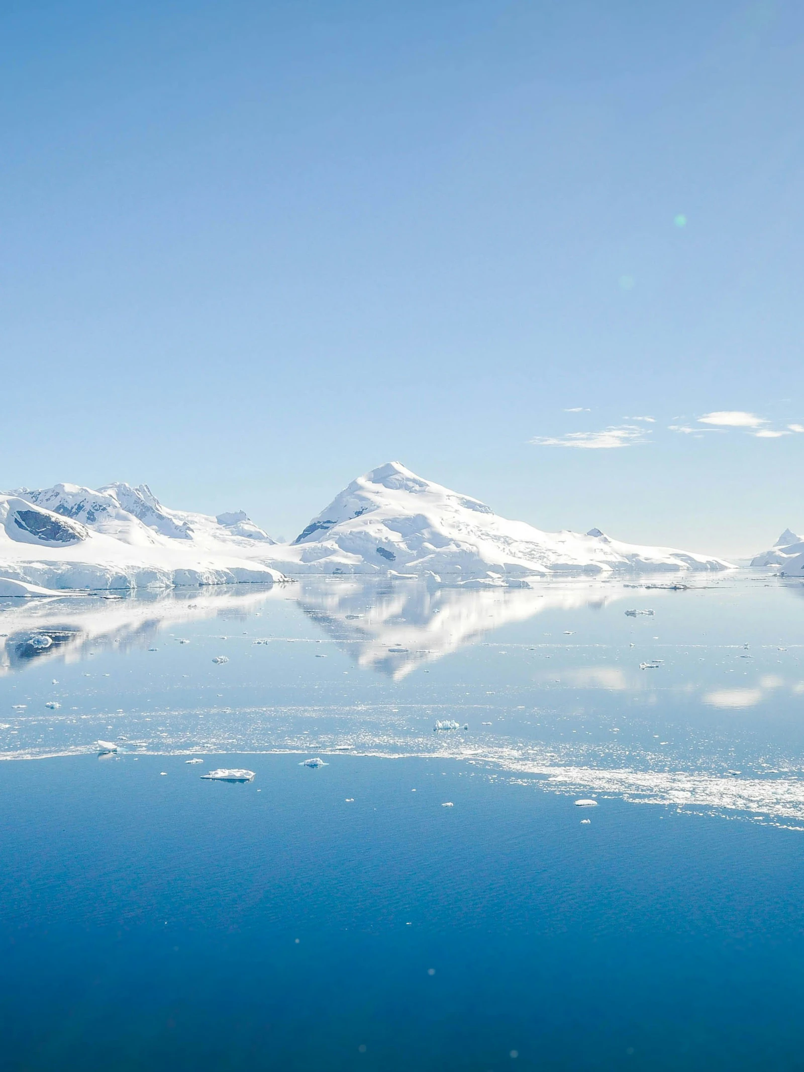Het oceaanwater rond Antarctica wordt steeds zouter. Hoe kan dat? En wat zijn de gevolgen?