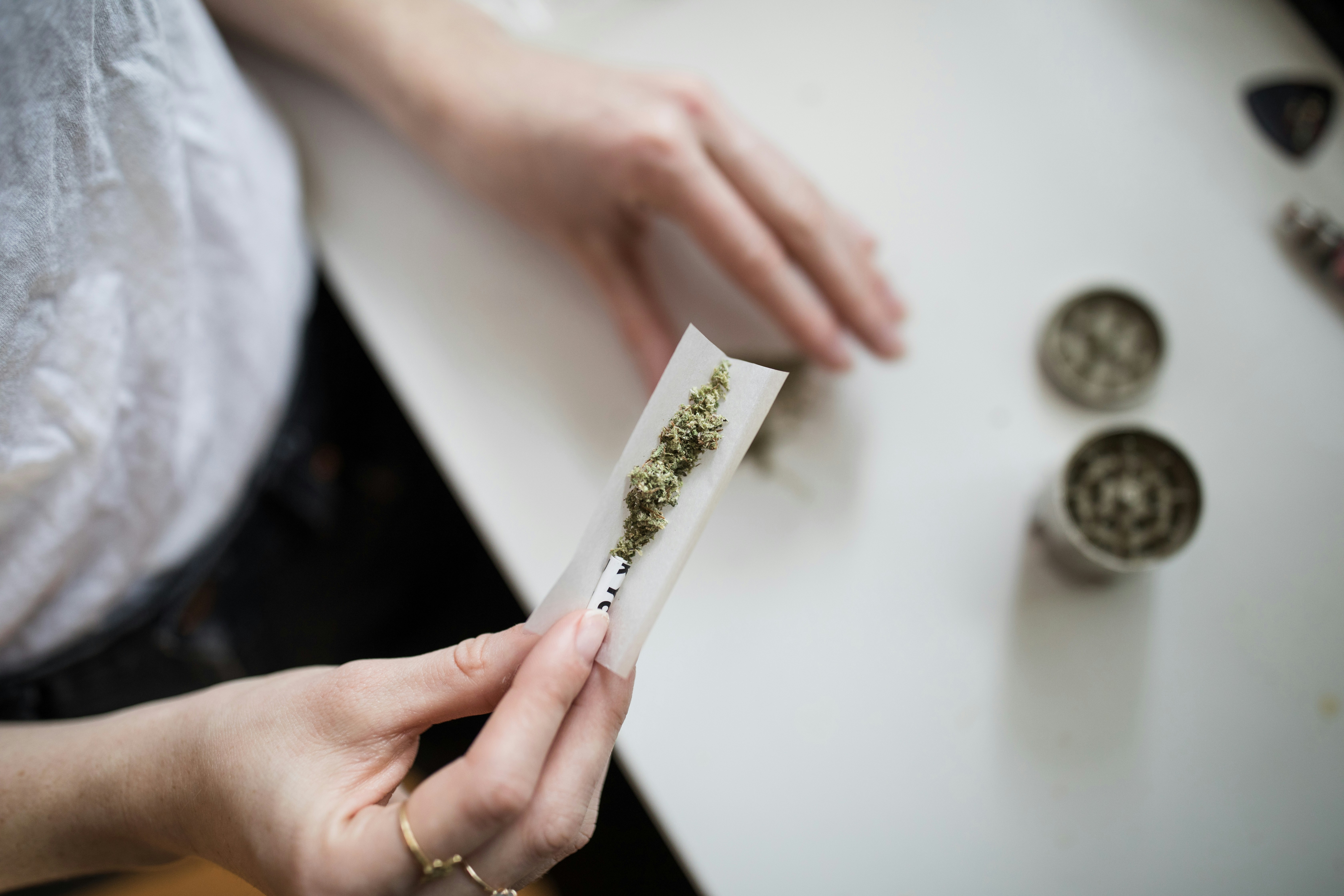 Wat gebeurt er als je drugs toelaat?