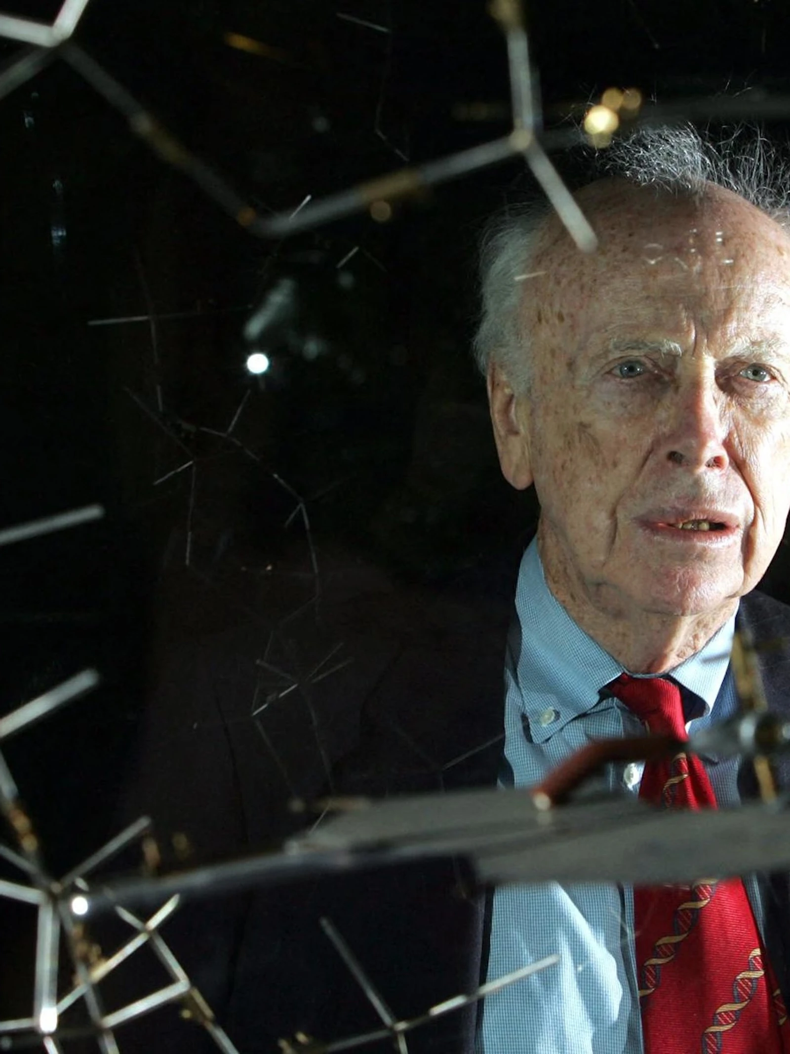 Nobelprijswinnaar James Watson, medeontdekker van dubbele helix, op 97-jarige leeftijd overleden